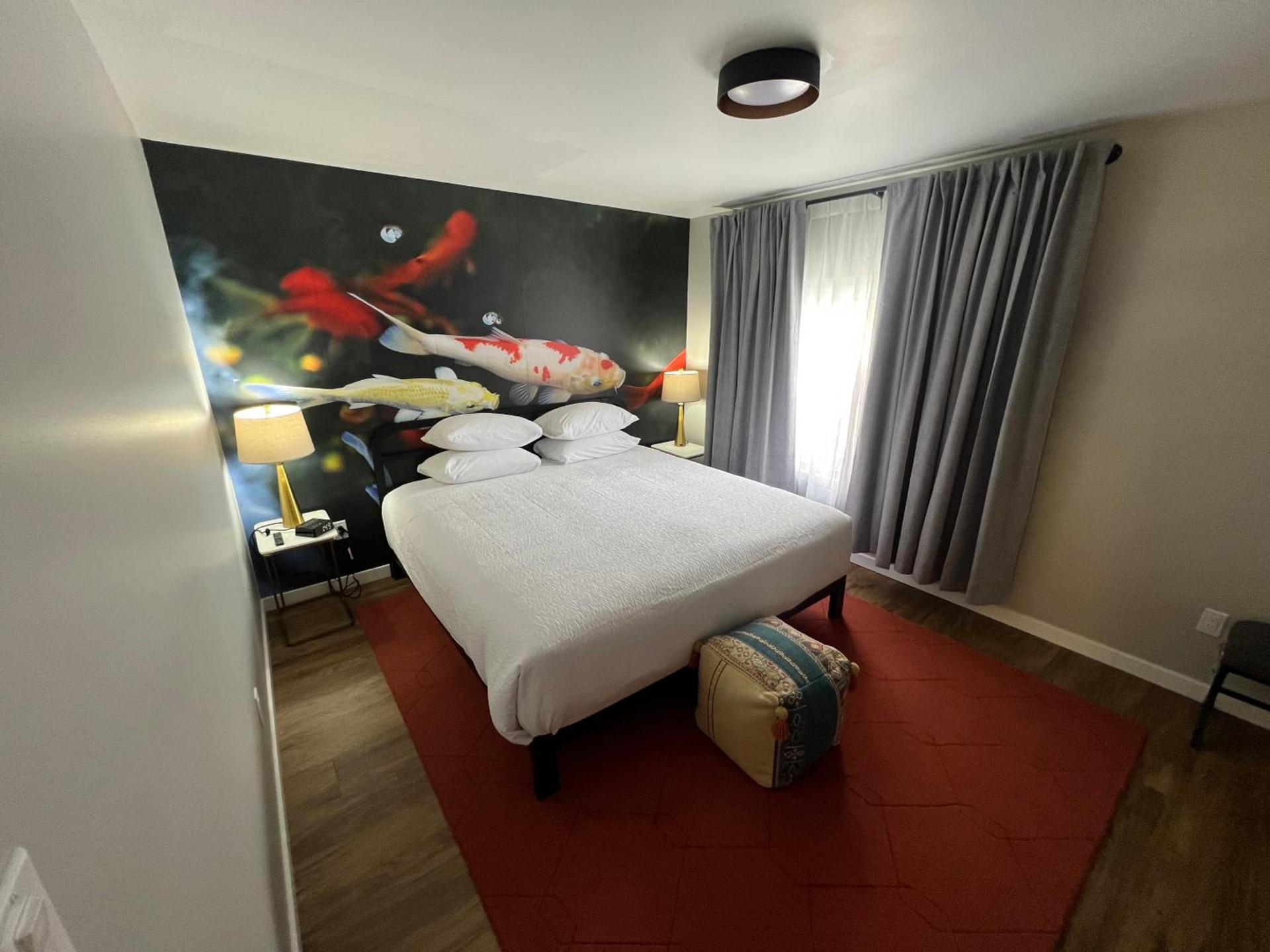 Lighthouse Suites photo 57