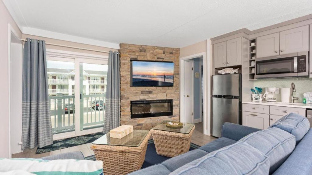 Beachcomber Resort photo 16