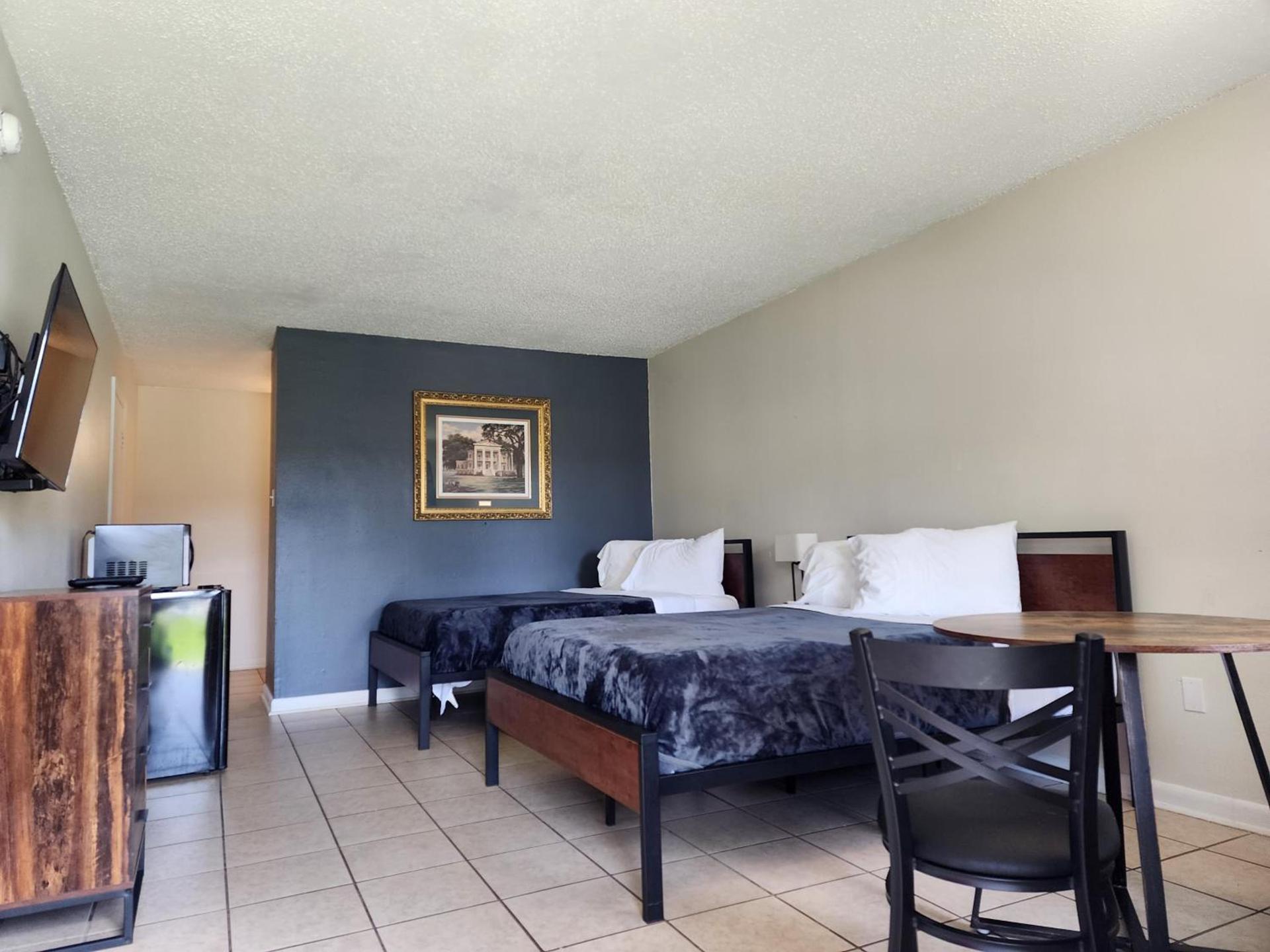 Red Carpet Inn - Houma photo 13