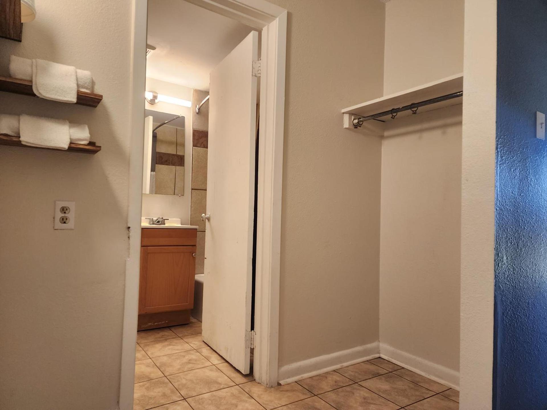 Red Carpet Inn - Houma photo 18