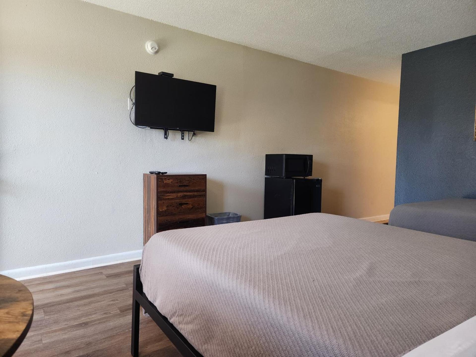 Red Carpet Inn - Houma photo 20