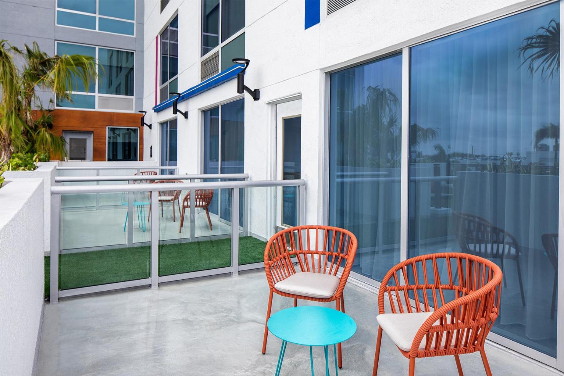 Aloft by Marriott Fort Lauderdale Airport photo 48