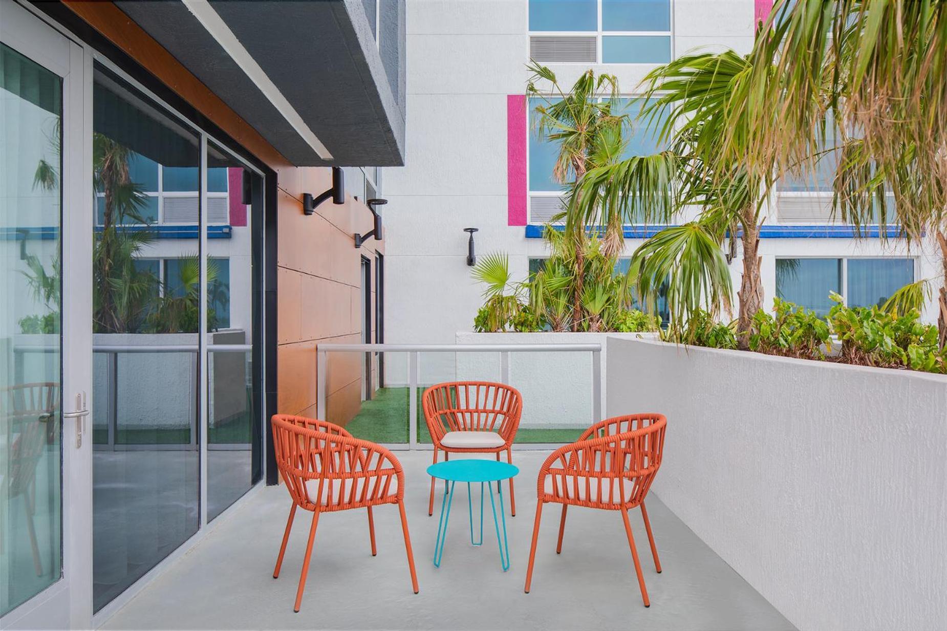 Aloft by Marriott Fort Lauderdale Airport photo 47