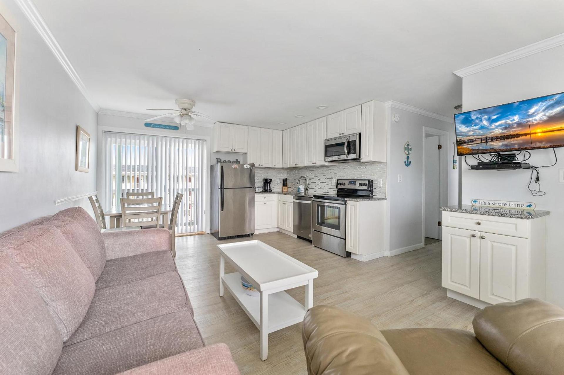 Beachcomber Resort photo 46