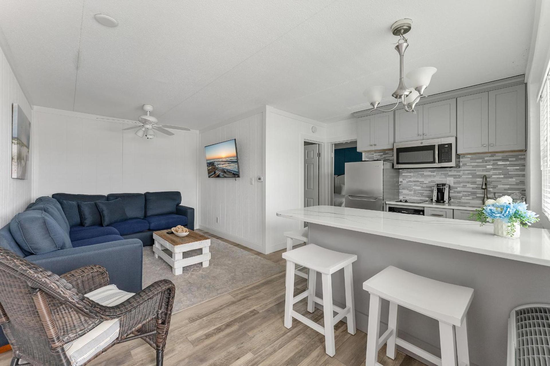 Beachcomber Resort photo 72
