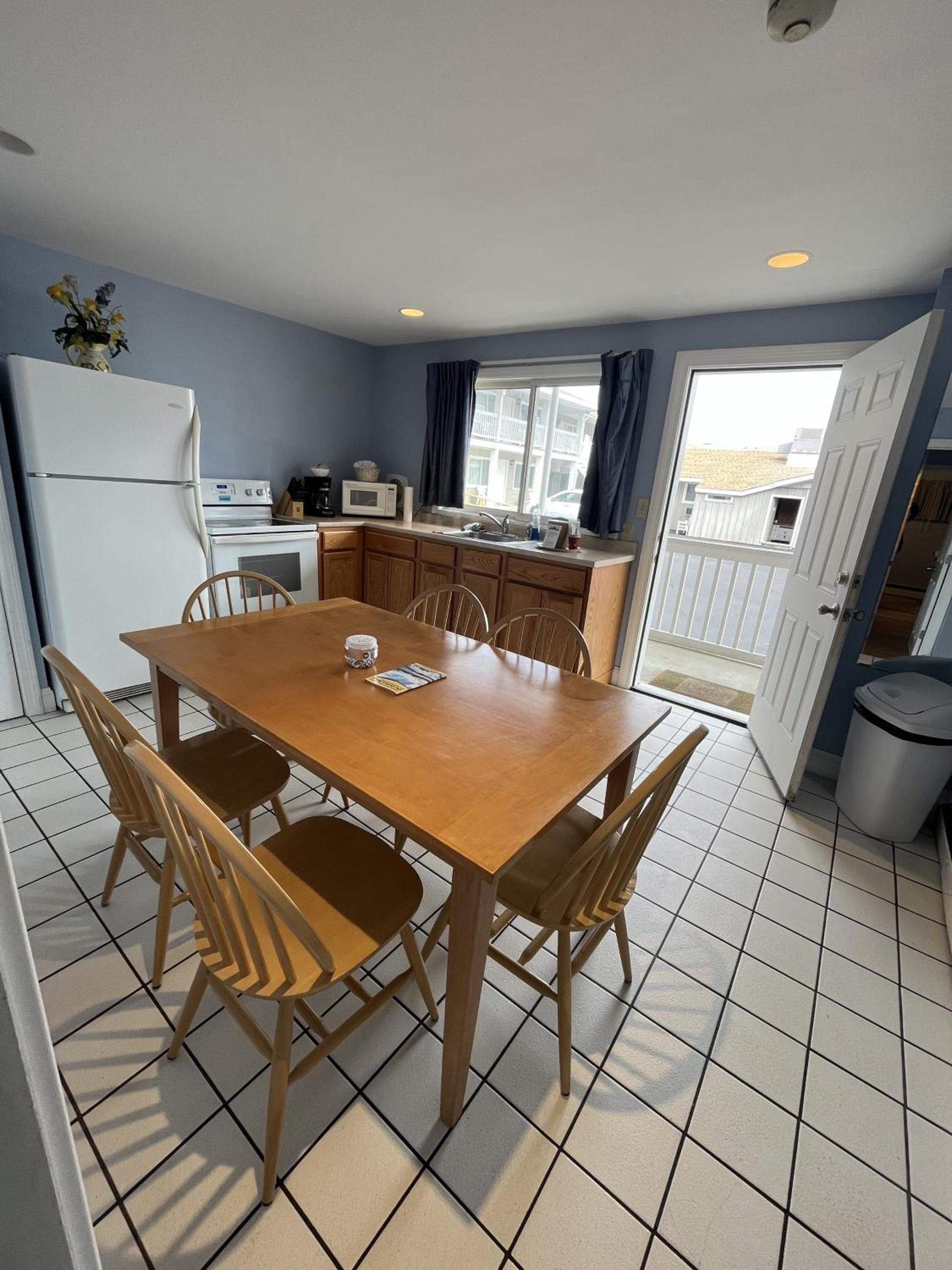 Beau Rivage Motel photo 53
