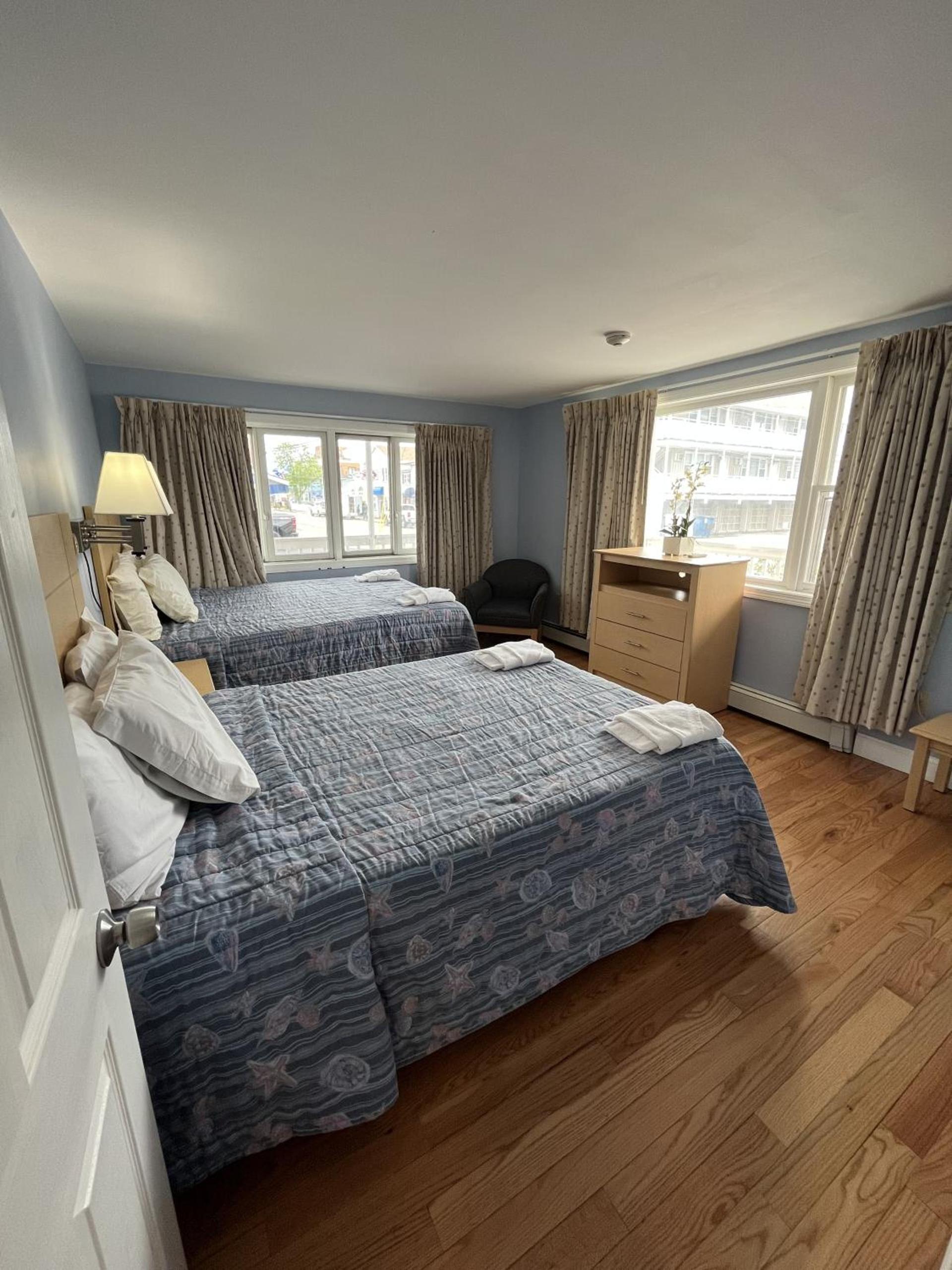 Beau Rivage Motel photo 78