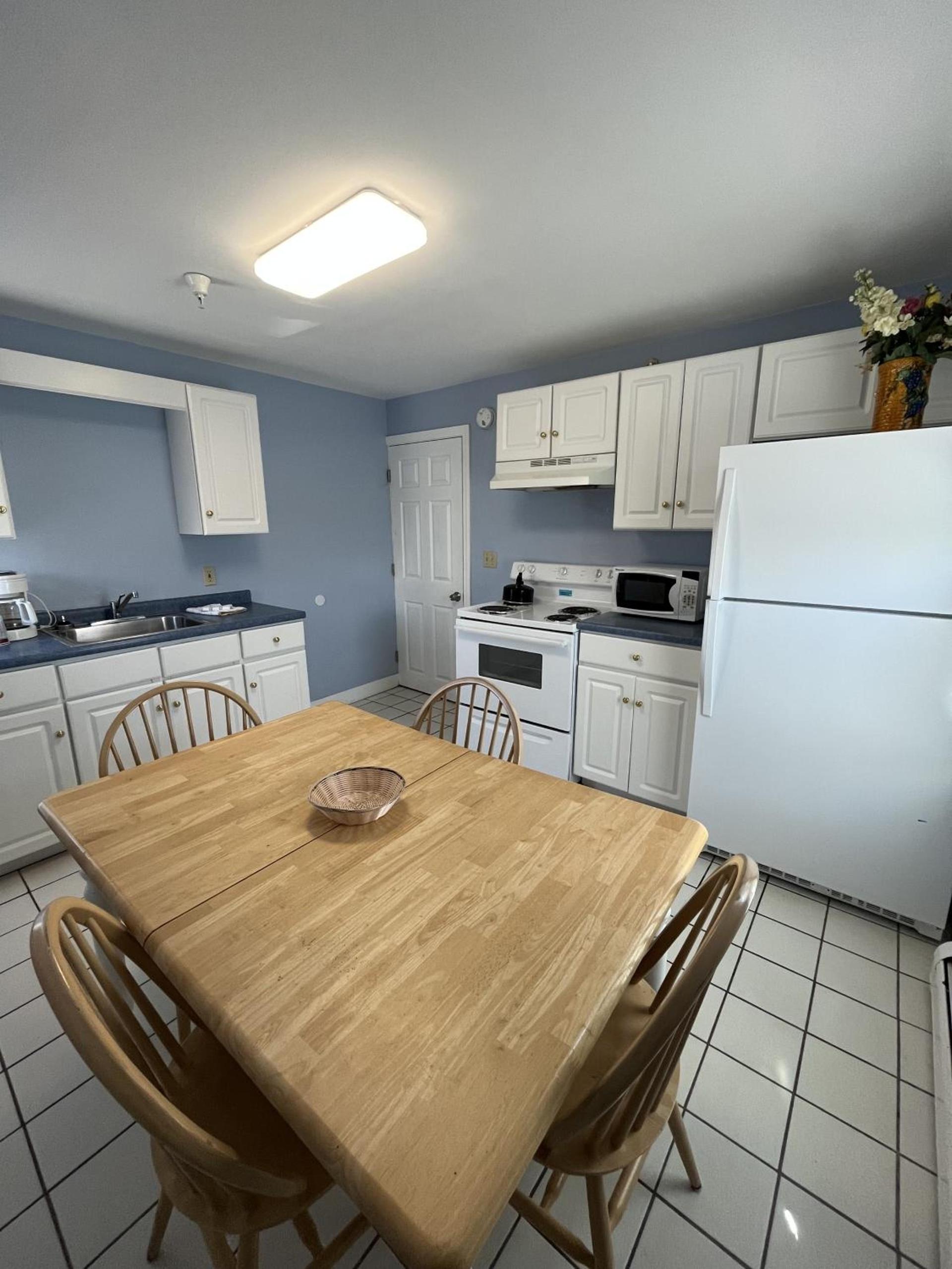 Beau Rivage Motel photo 40