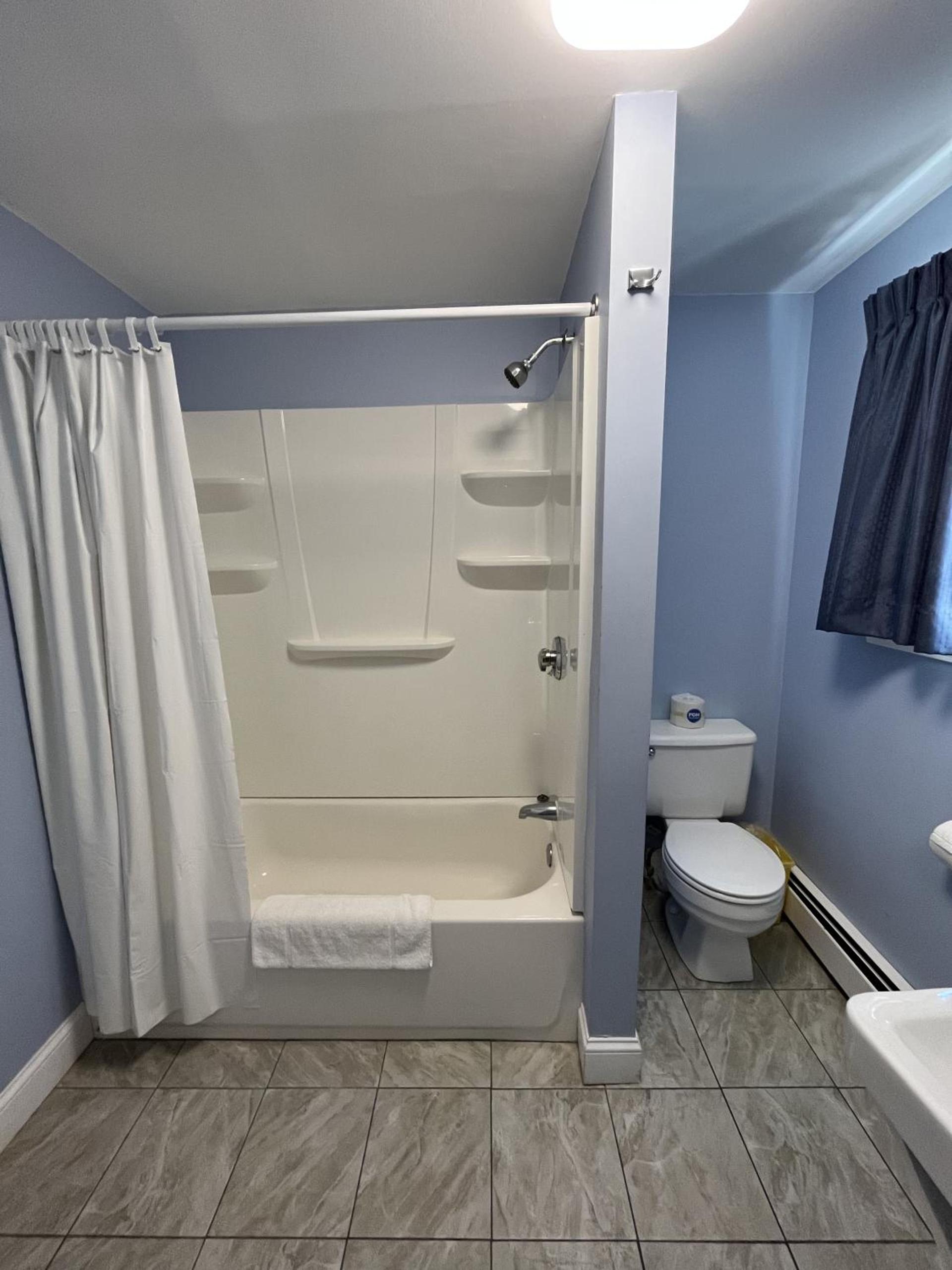 Beau Rivage Motel photo 23