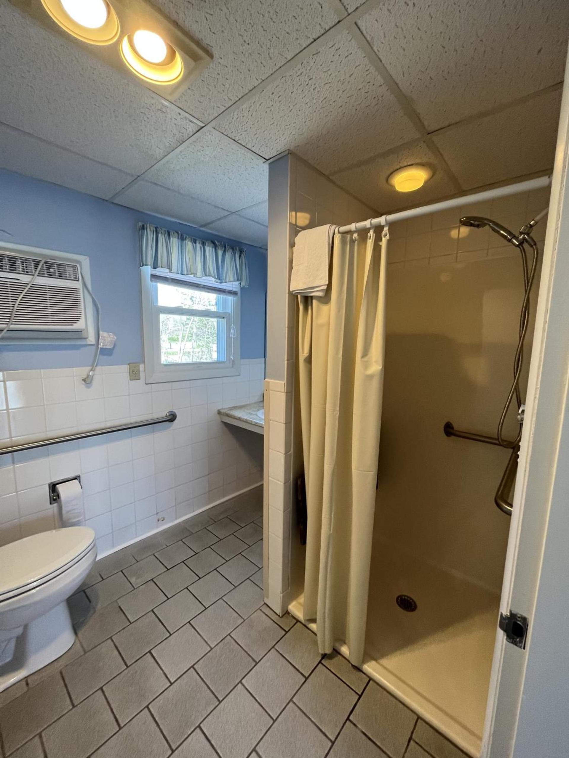 Beau Rivage Motel photo 24