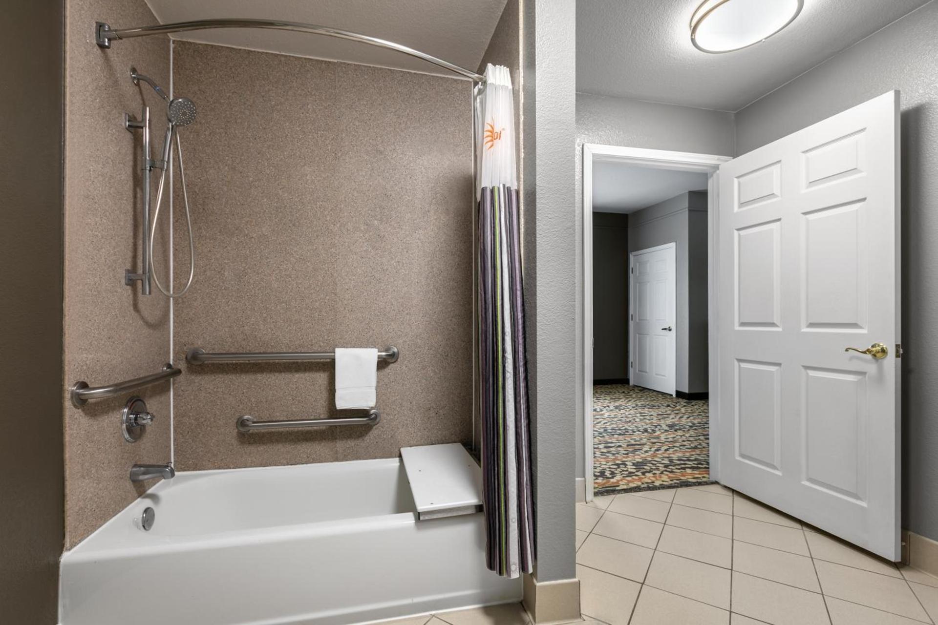 La Quinta by Wyndham Belton - Temple South photo 64