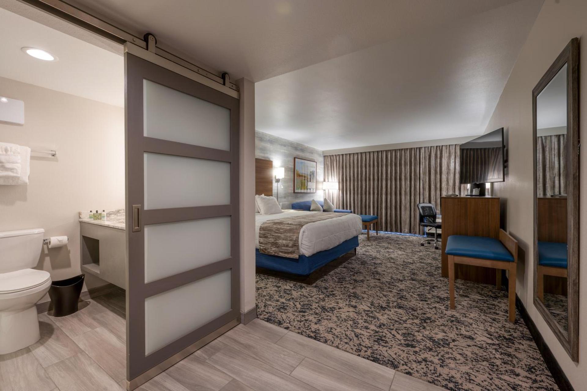 MCM Elegante Hotel photo 2