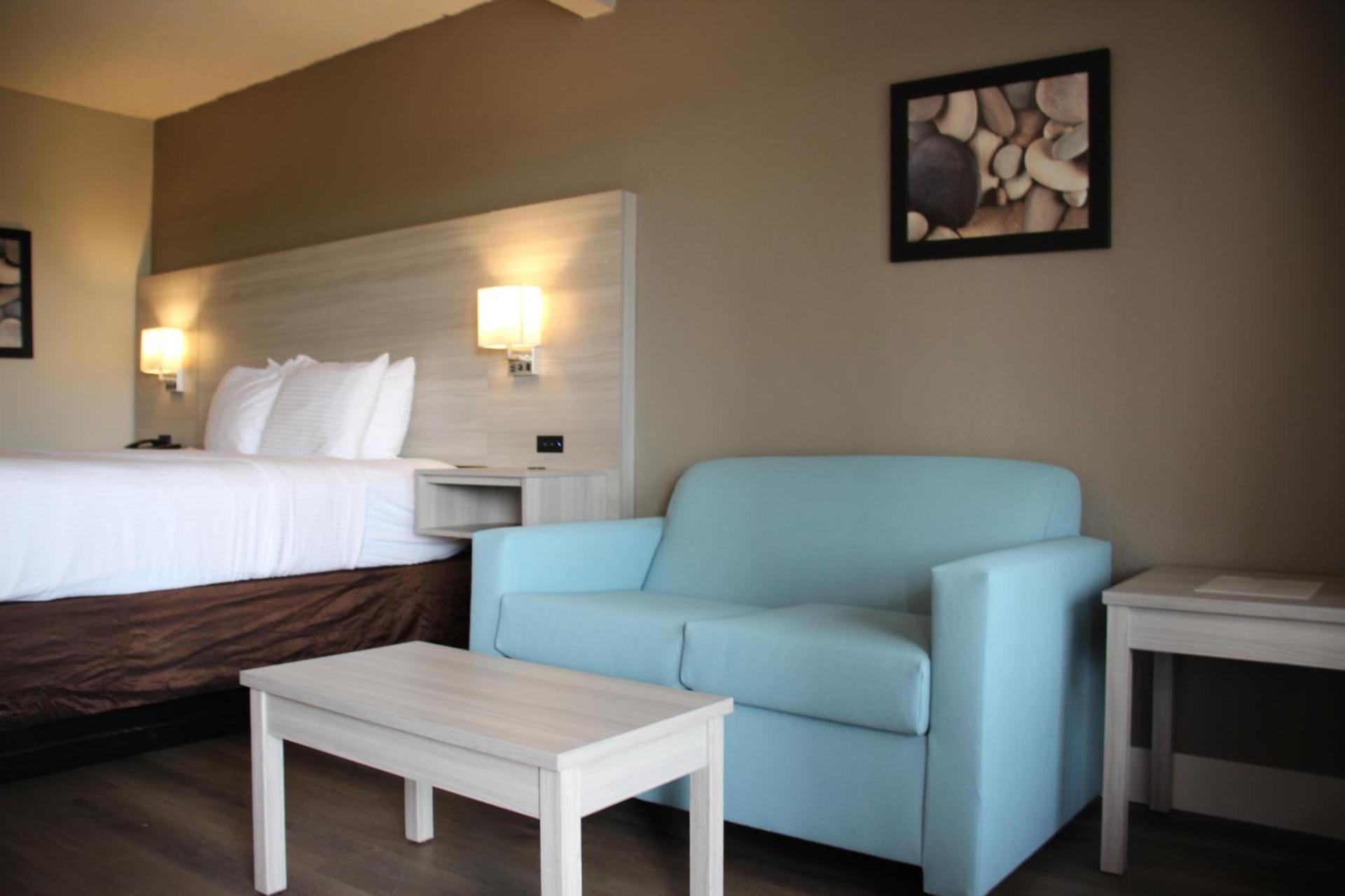Boca Suites Deerfield Beach; SureStay Collection by BW photo 18