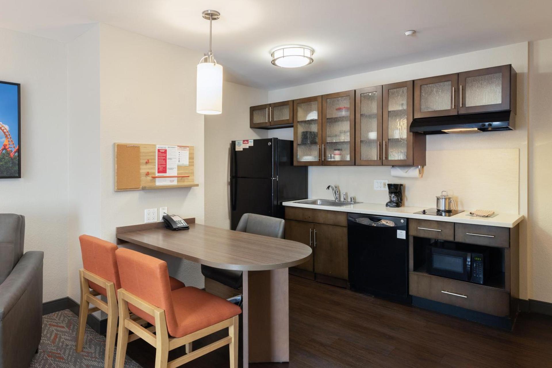 Candlewood Suites Anaheim - Resort Area by IHG photo 68