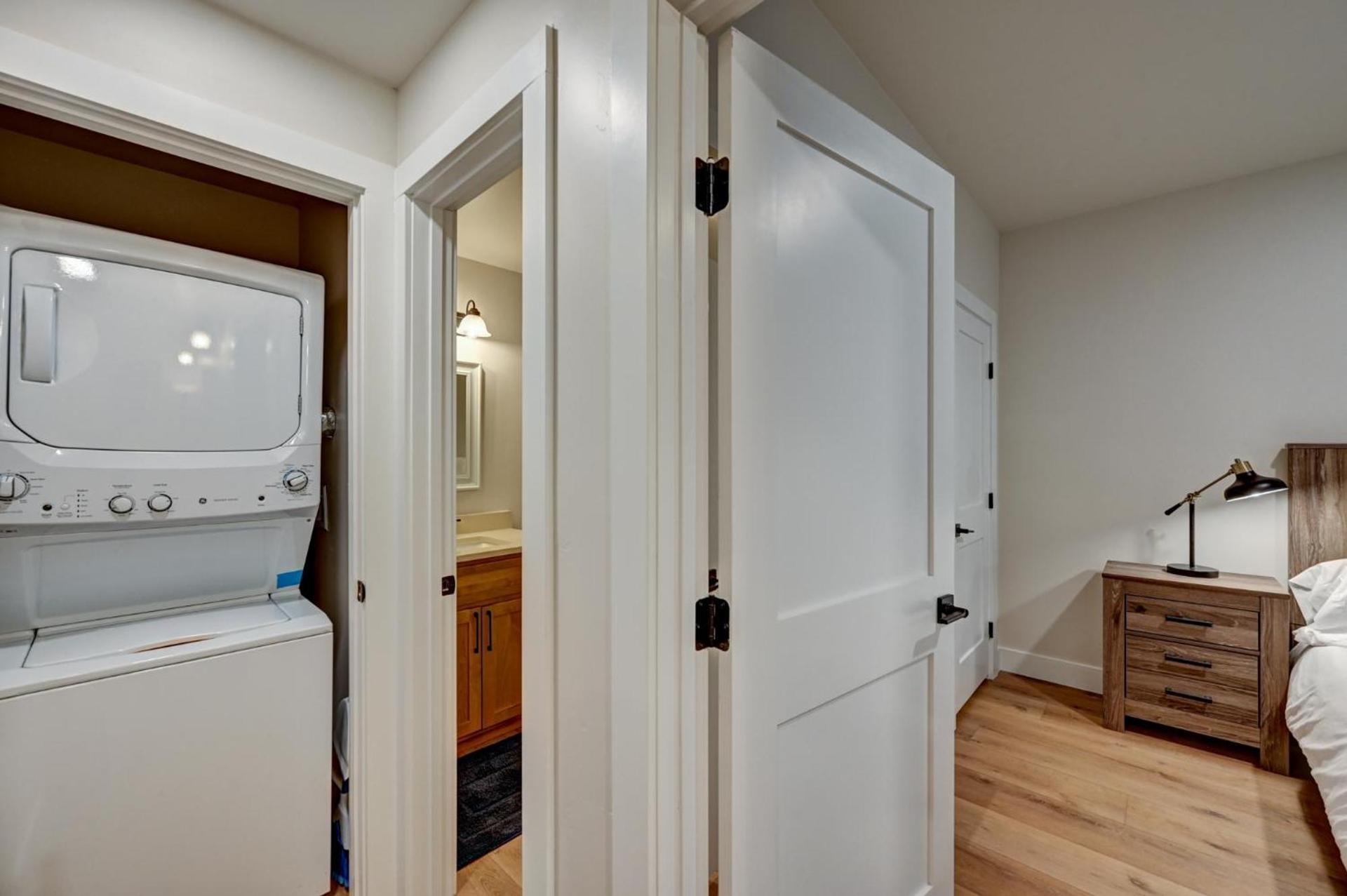 South Main Residences by Surf Hotel photo 89
