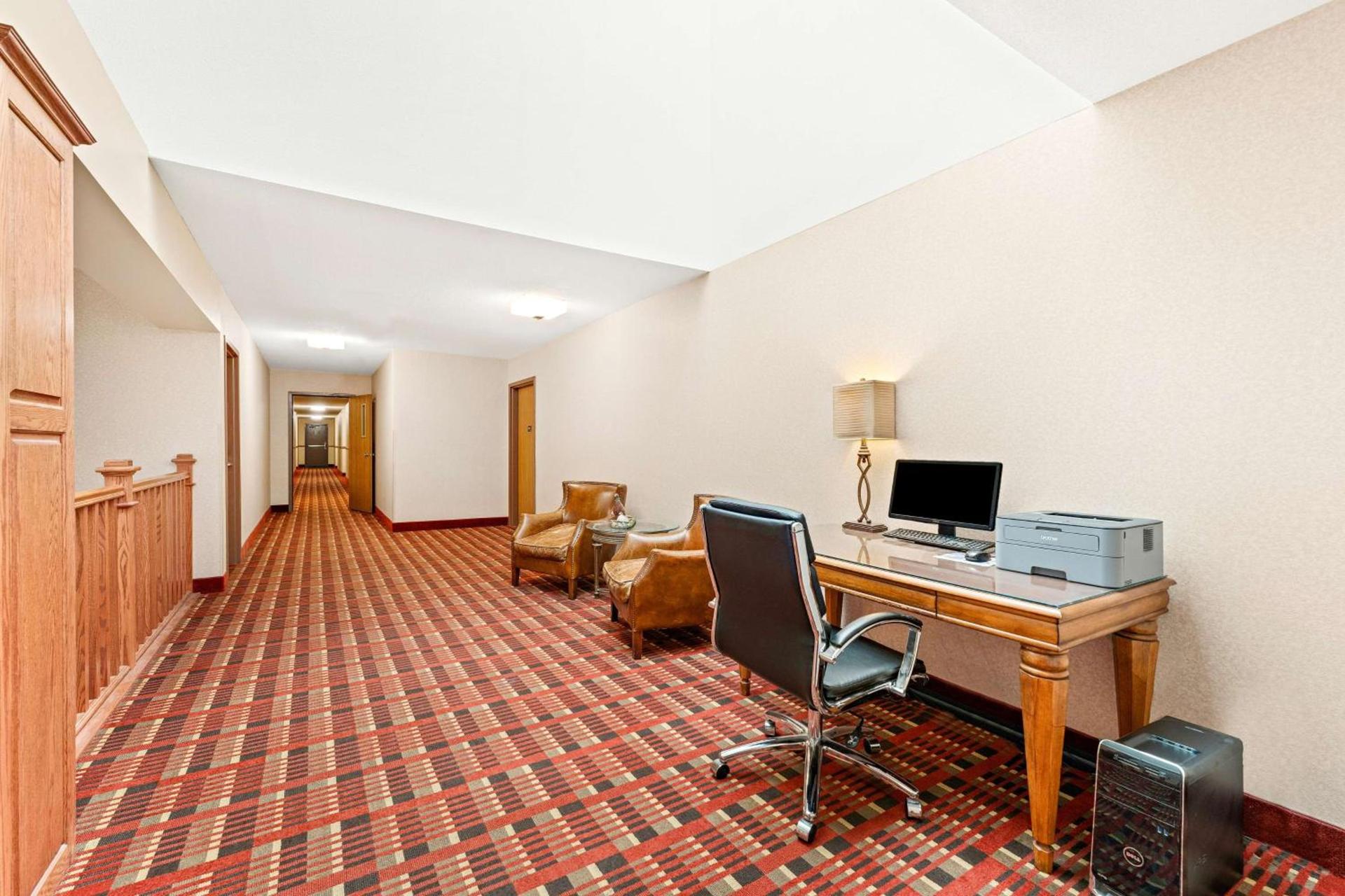 Best Western Vermillion Inn photo 32