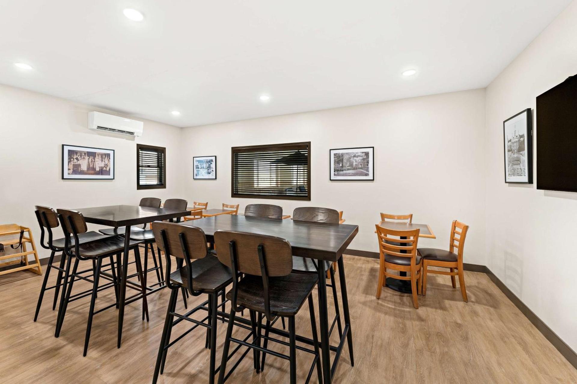 Best Western Vermillion Inn photo 35