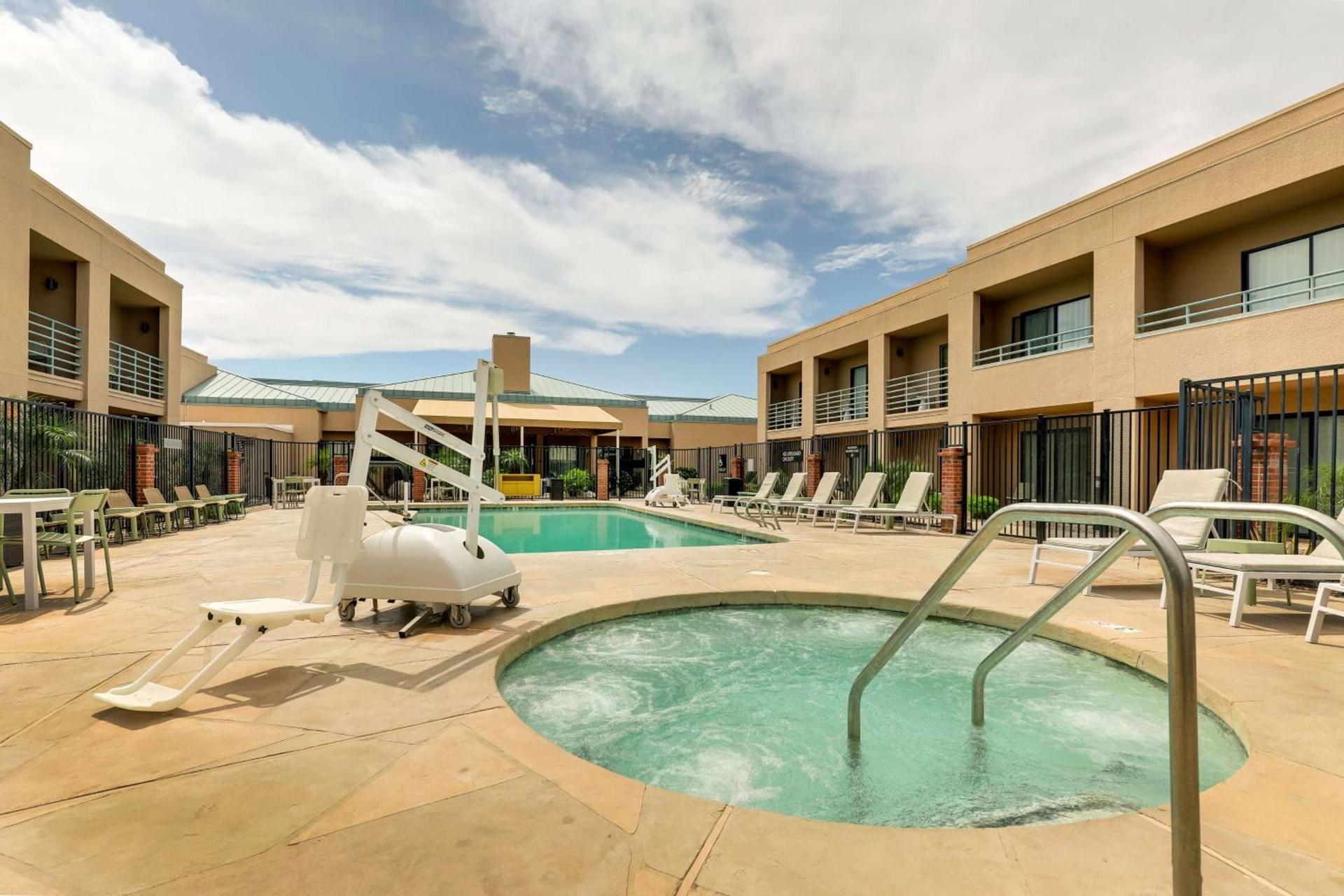 Sonesta Select Scottsdale at Mayo Clinic Campus photo 79