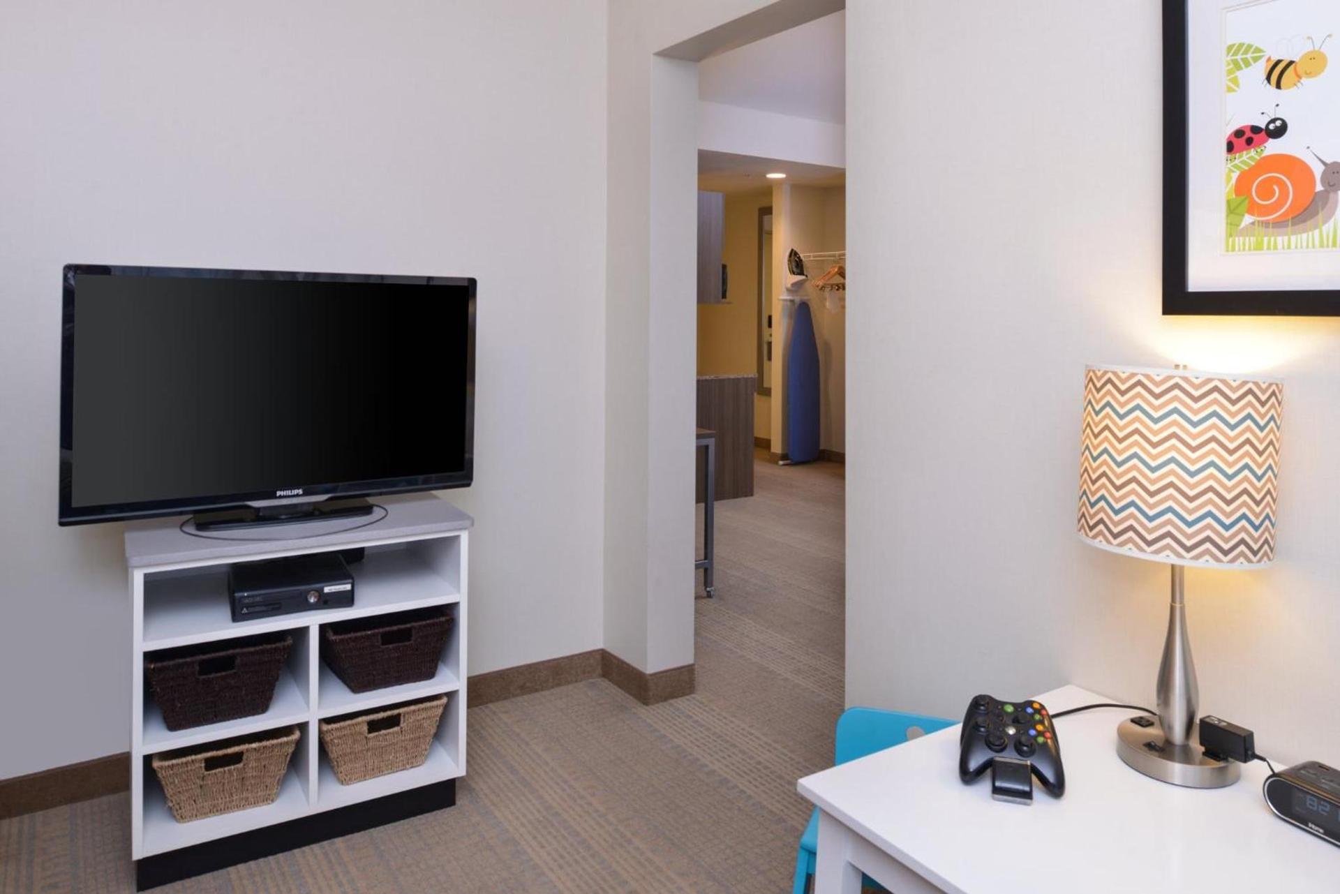 Holiday Inn Express Pocatello by IHG !UNDER RENOVATION! photo 82