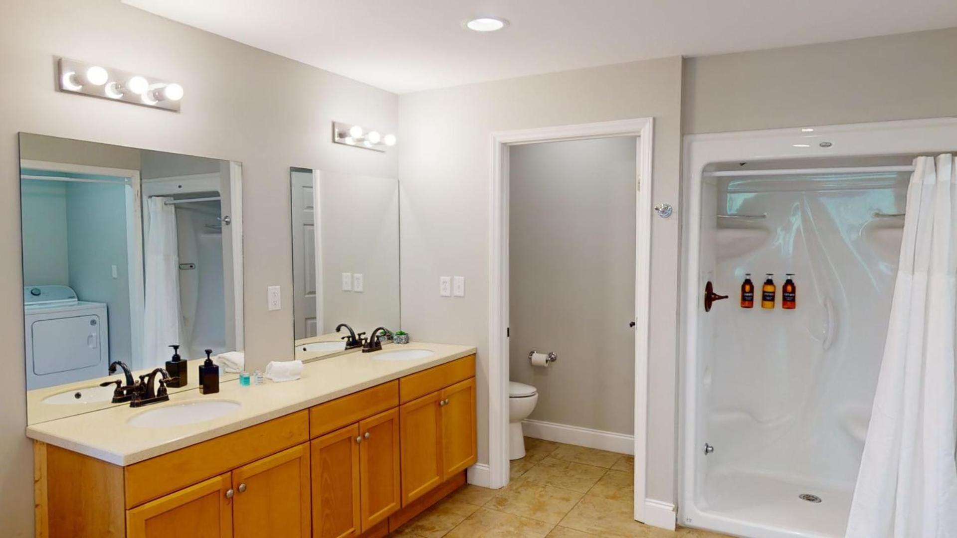 Viewpoint Condominiums photo 66