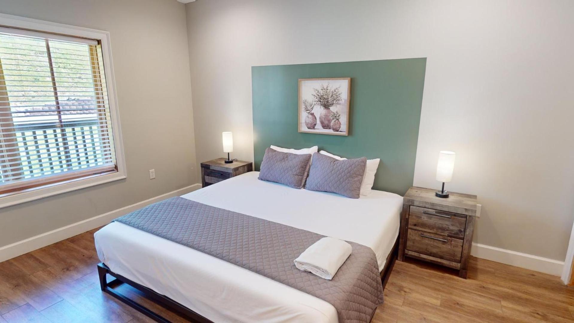 Viewpoint Condominiums photo 35