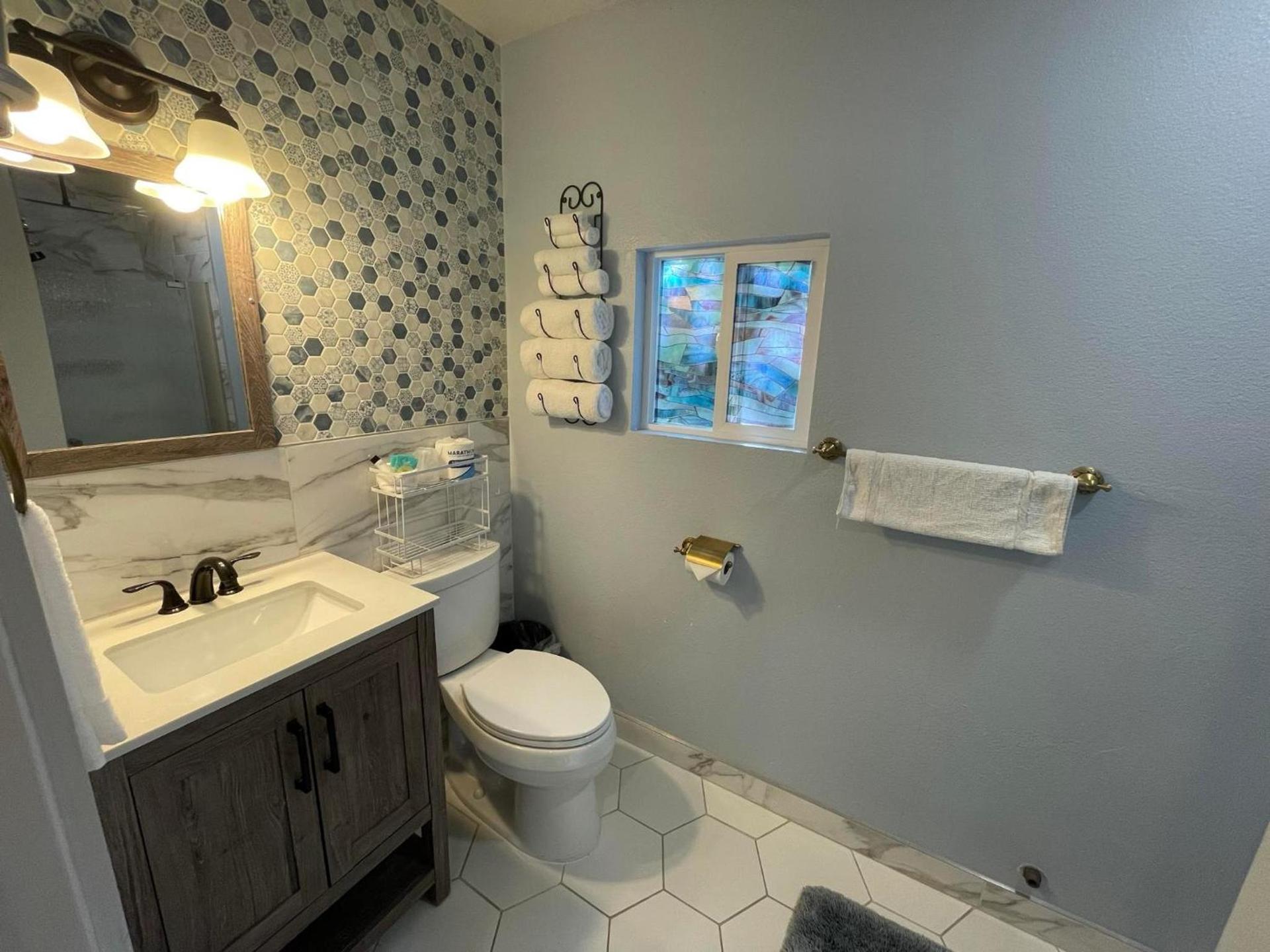 Sugarloaf Mountain Motel photo 67