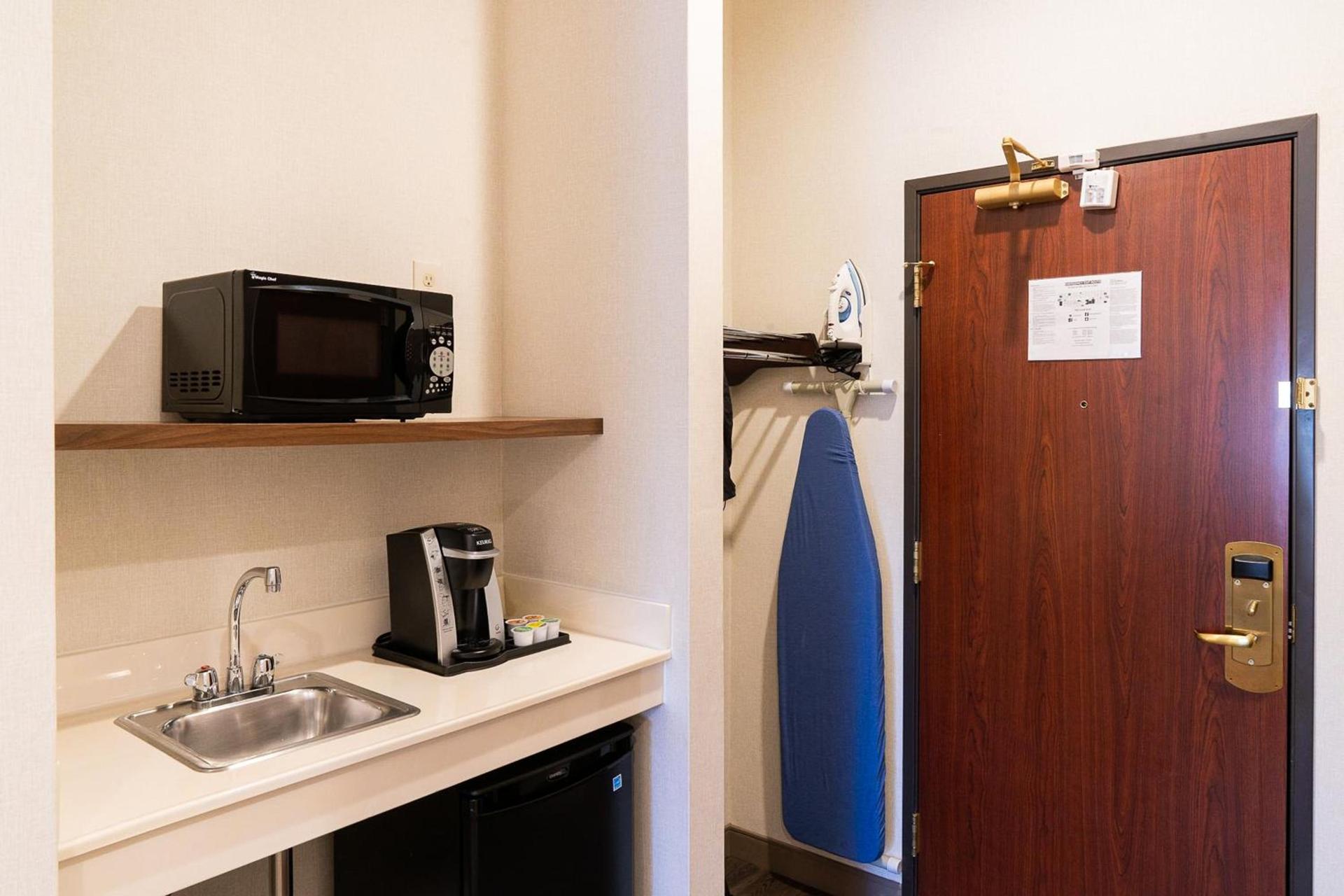 Holiday Inn Express Davis-University Area by IHG photo 13