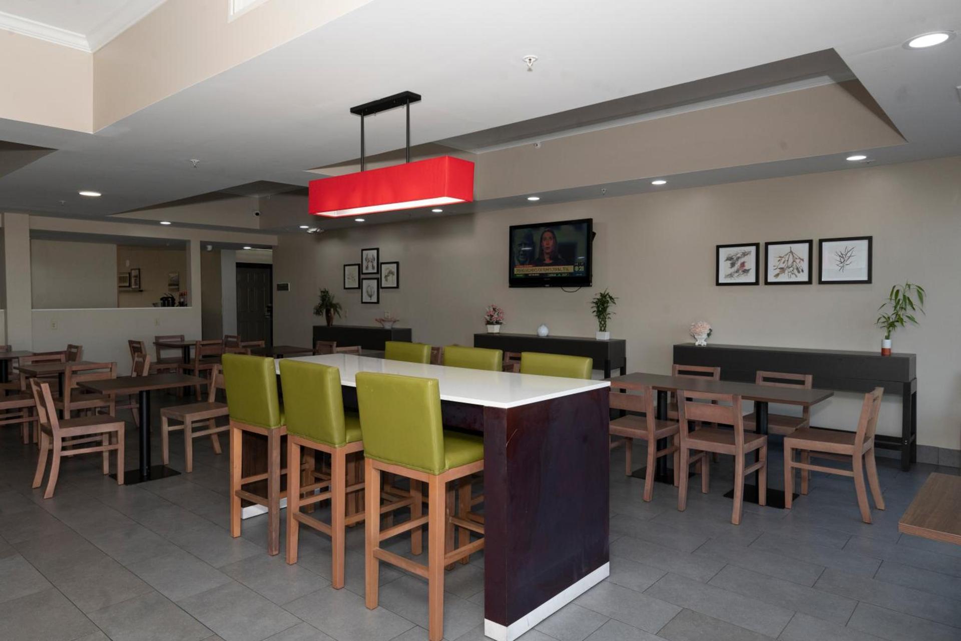 Country Inn & Suites by Radisson, Harrisburg - Hershey West, PA photo 81