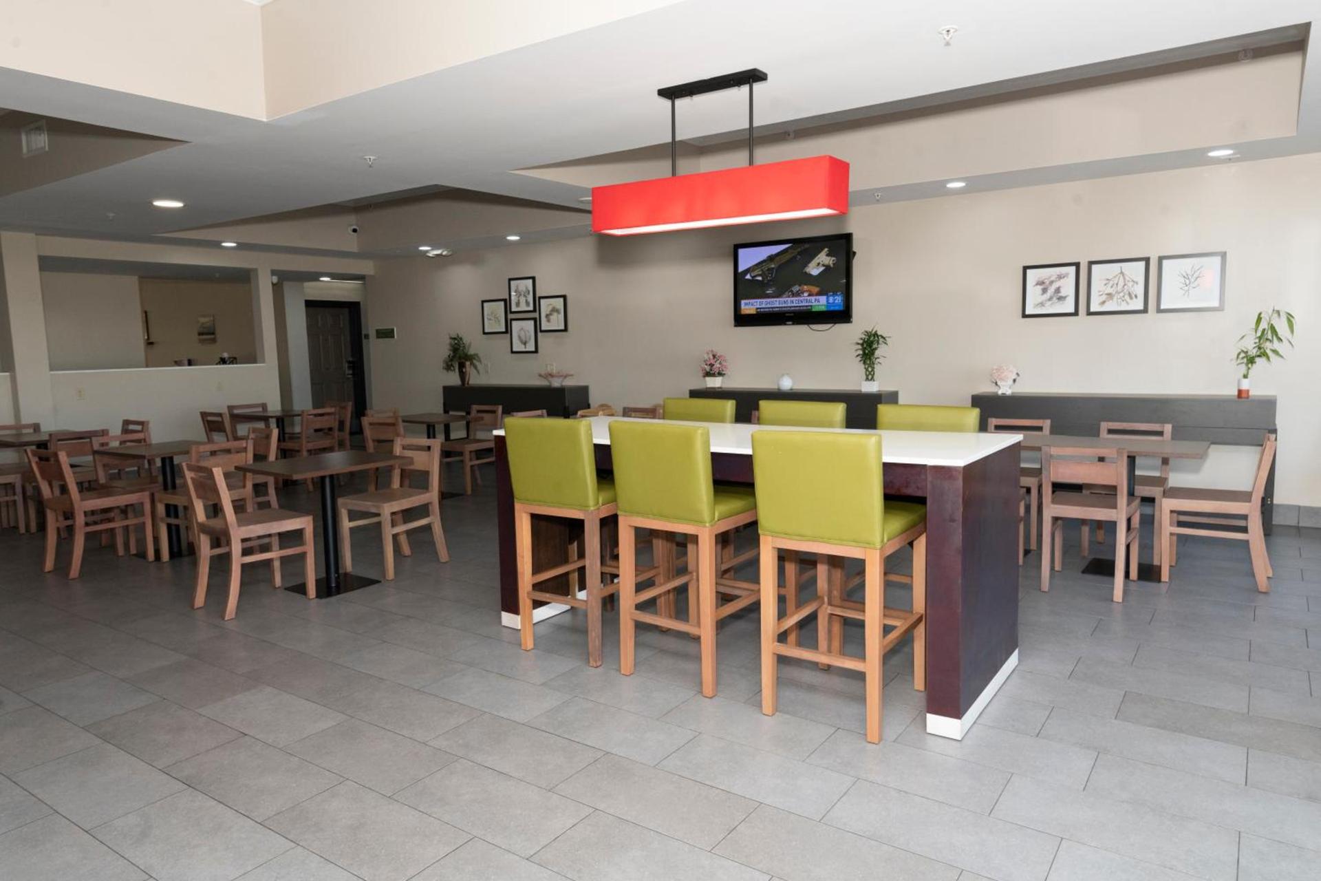 Country Inn & Suites by Radisson, Harrisburg - Hershey West, PA photo 80