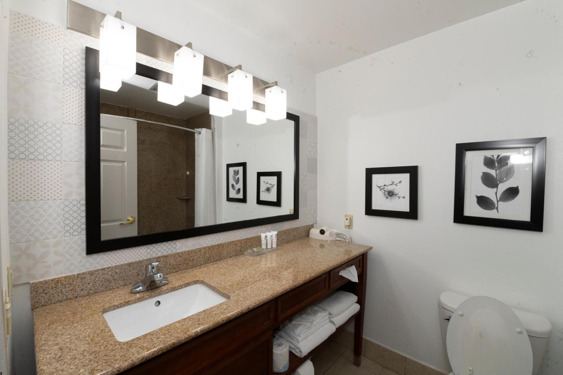 Country Inn & Suites by Radisson, Harrisburg - Hershey West, PA photo 86