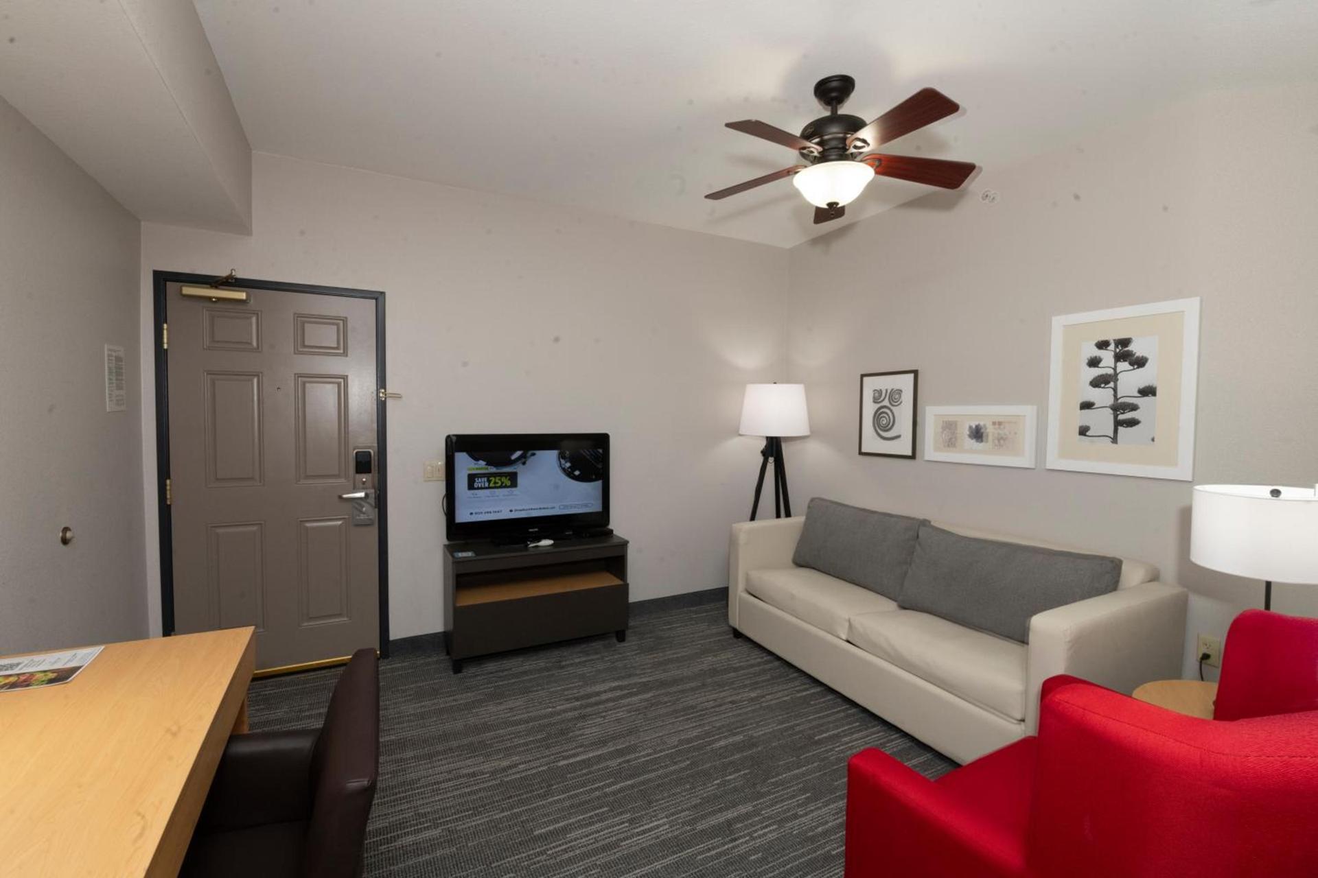 Country Inn & Suites by Radisson, Harrisburg - Hershey West, PA photo 87