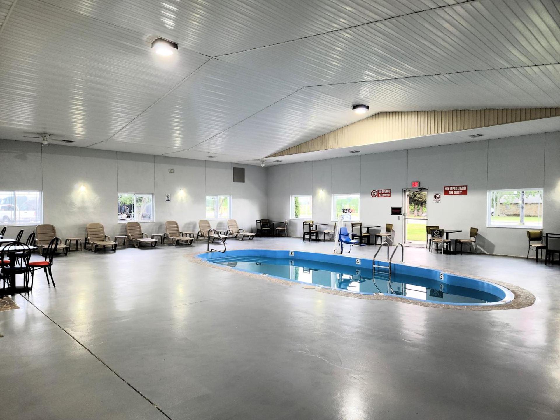 Express Inn Parsons photo 12