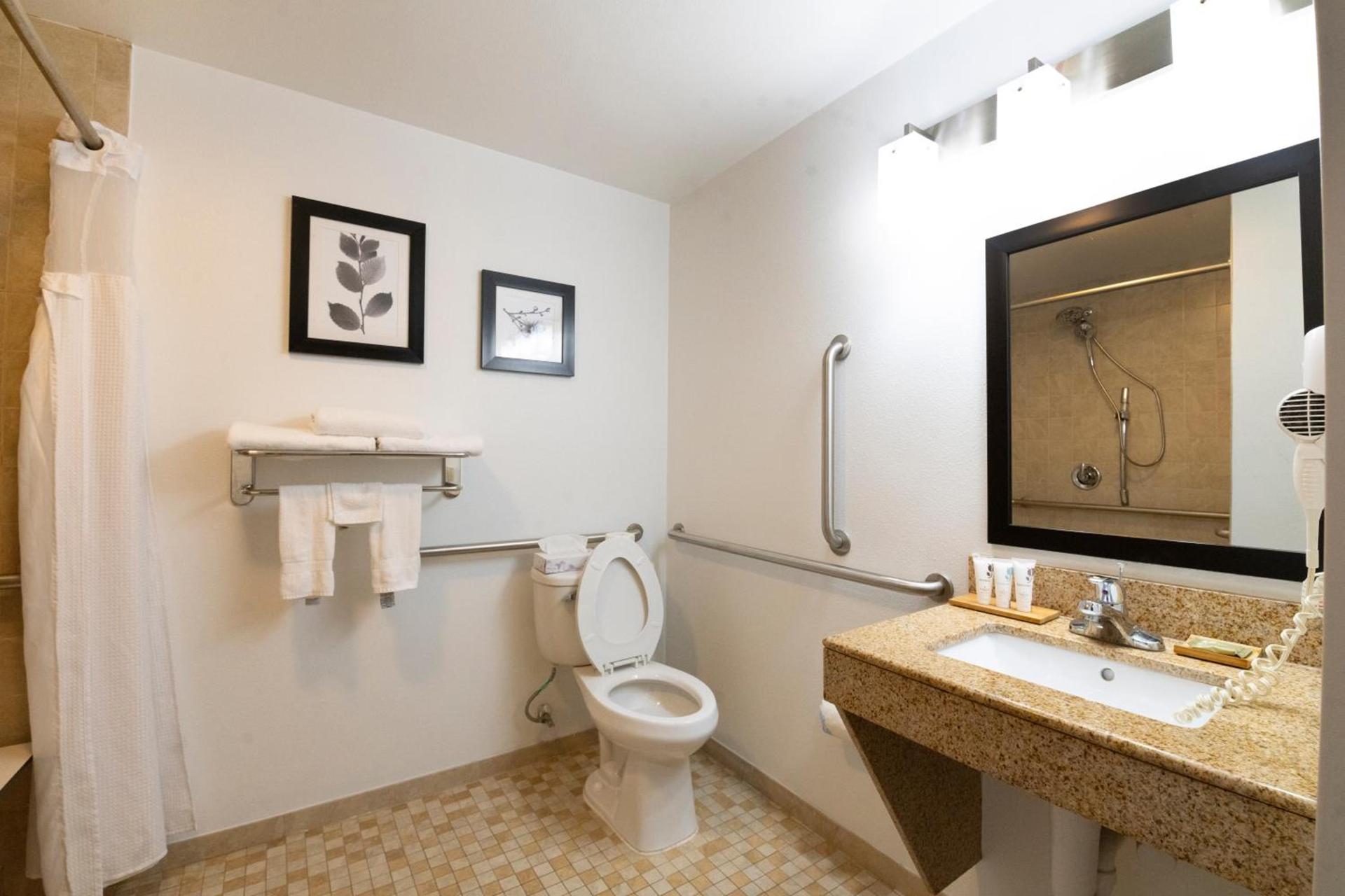 Country Inn & Suites by Radisson, Harrisburg - Hershey West, PA photo 93