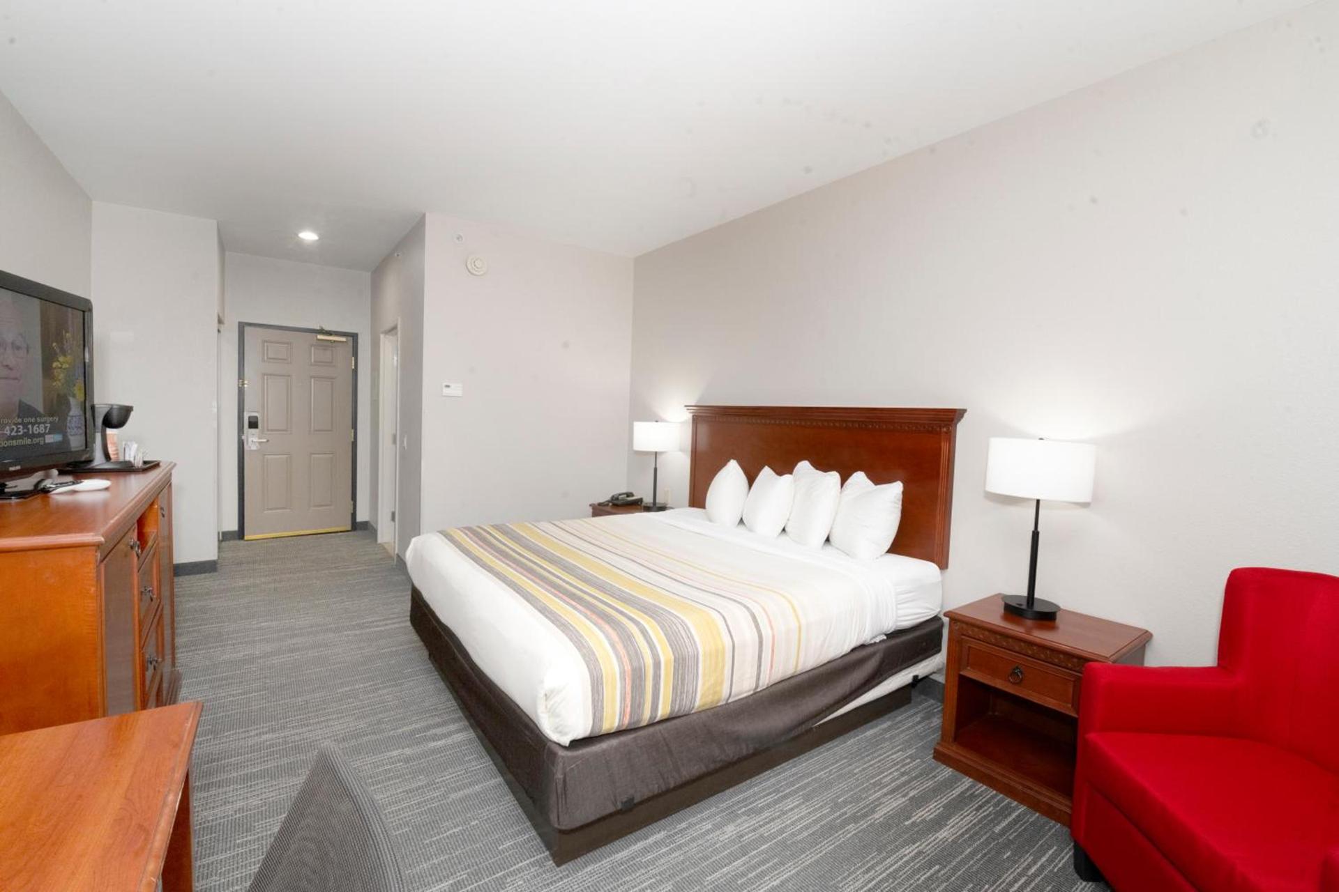 Country Inn & Suites by Radisson, Harrisburg - Hershey West, PA photo 95