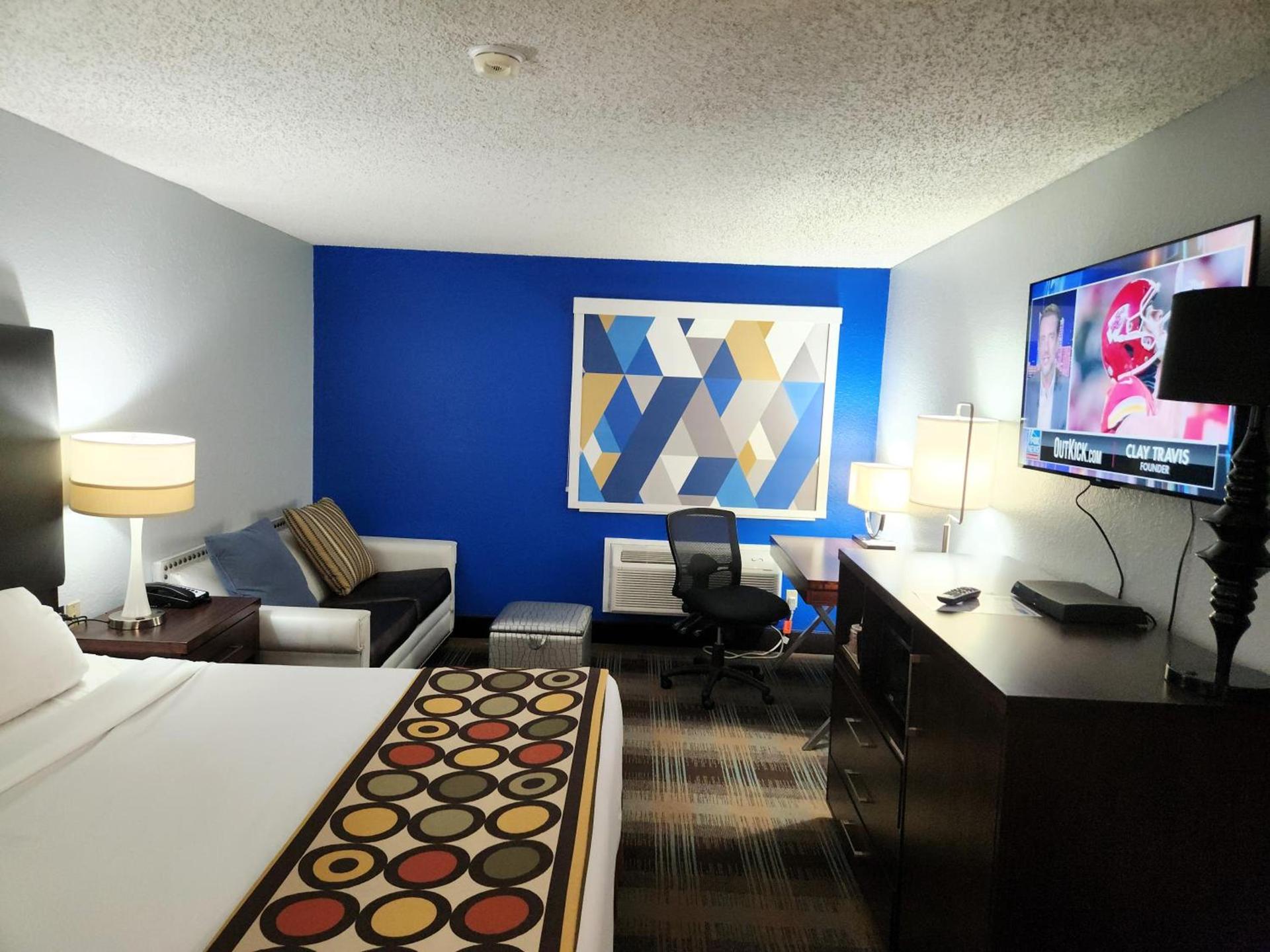 Express Inn Parsons photo 18