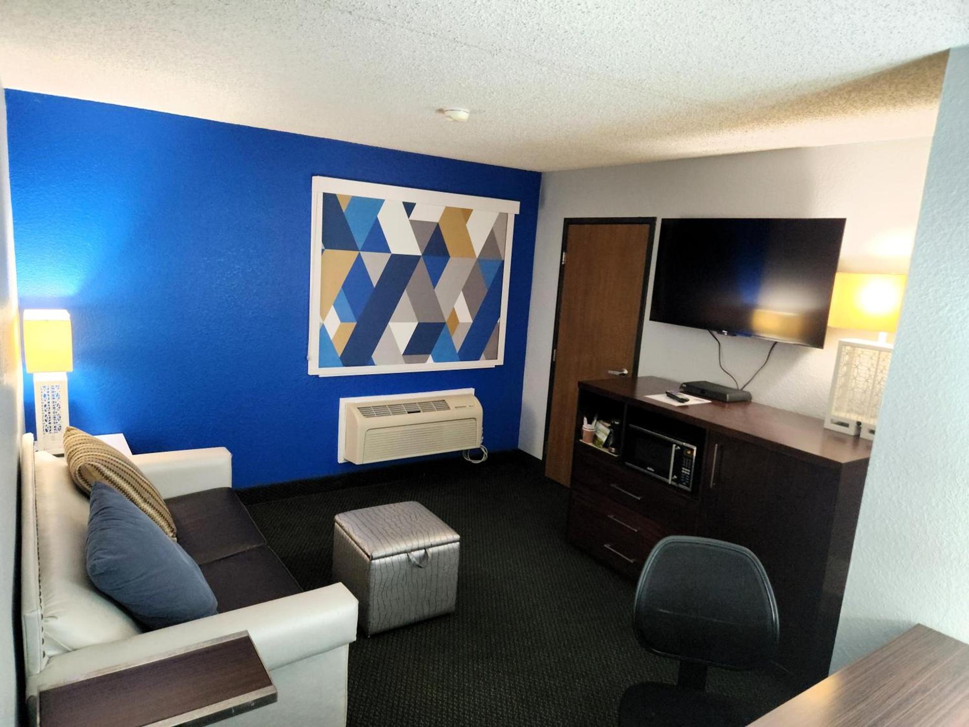 Express Inn Parsons photo 28