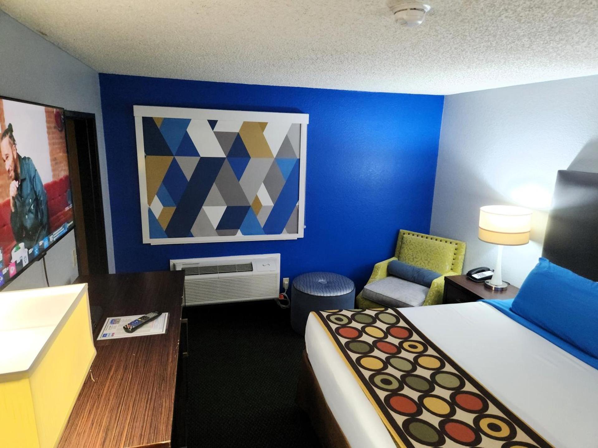 Express Inn Parsons photo 31