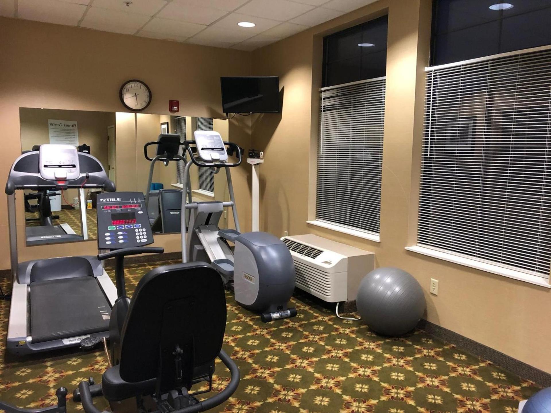 Holiday Inn Express Hocking Hills-Logan by IHG photo 9