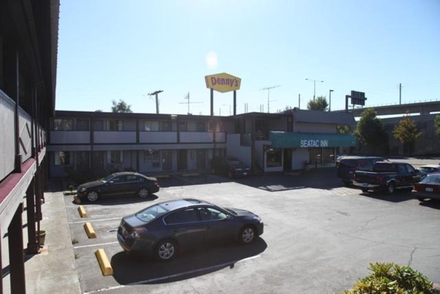 Seatac Inn photo 11