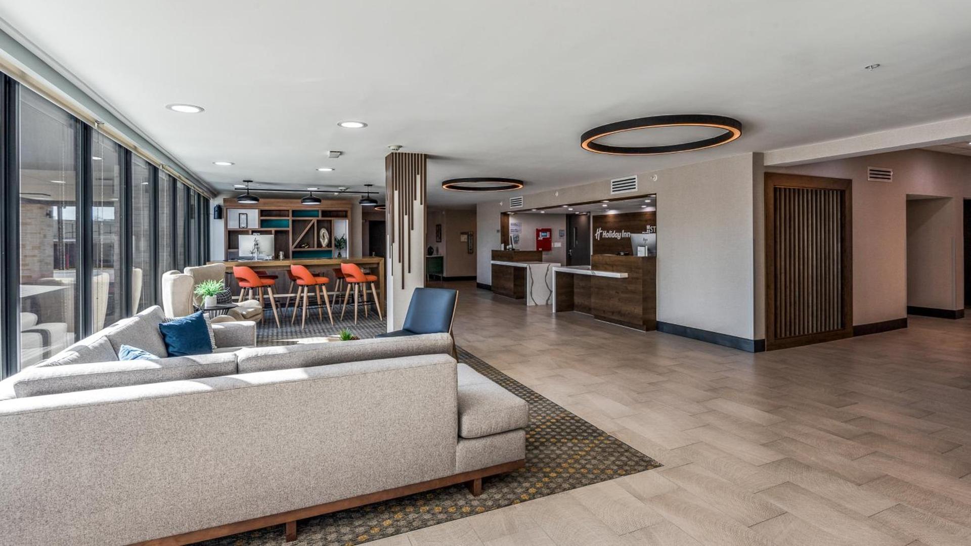 Holiday Inn Dallas Market Ctr Love Field by IHG photo 32