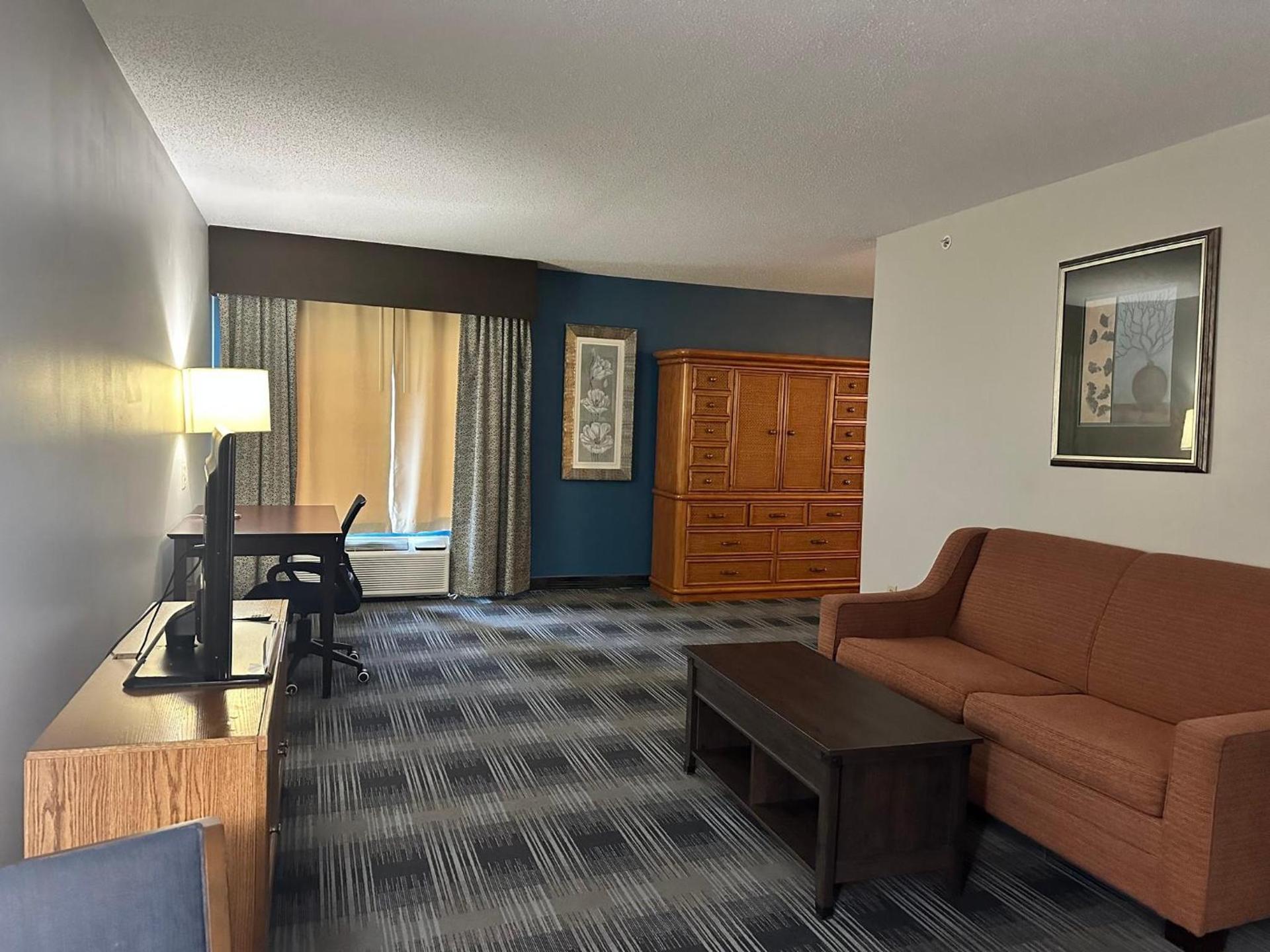 Holiday Inn Express & Suites Meriden by IHG photo 53