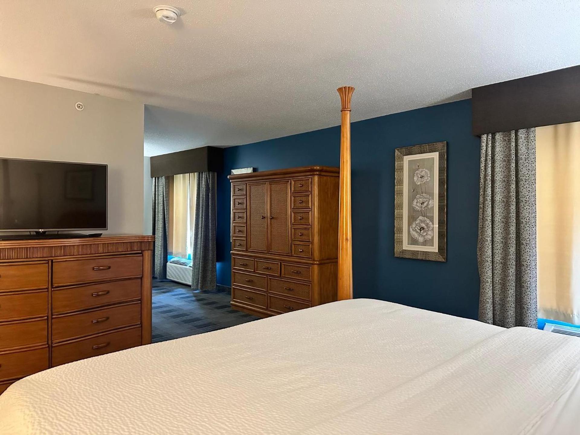 Holiday Inn Express & Suites Meriden by IHG photo 55