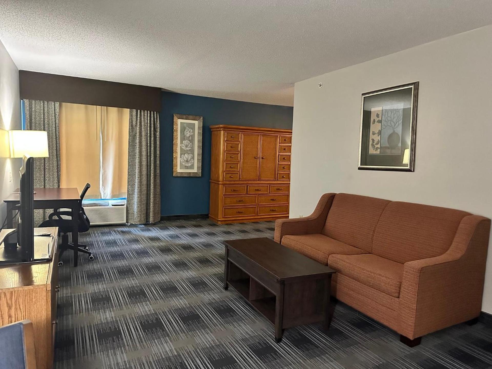 Holiday Inn Express & Suites Meriden by IHG photo 60