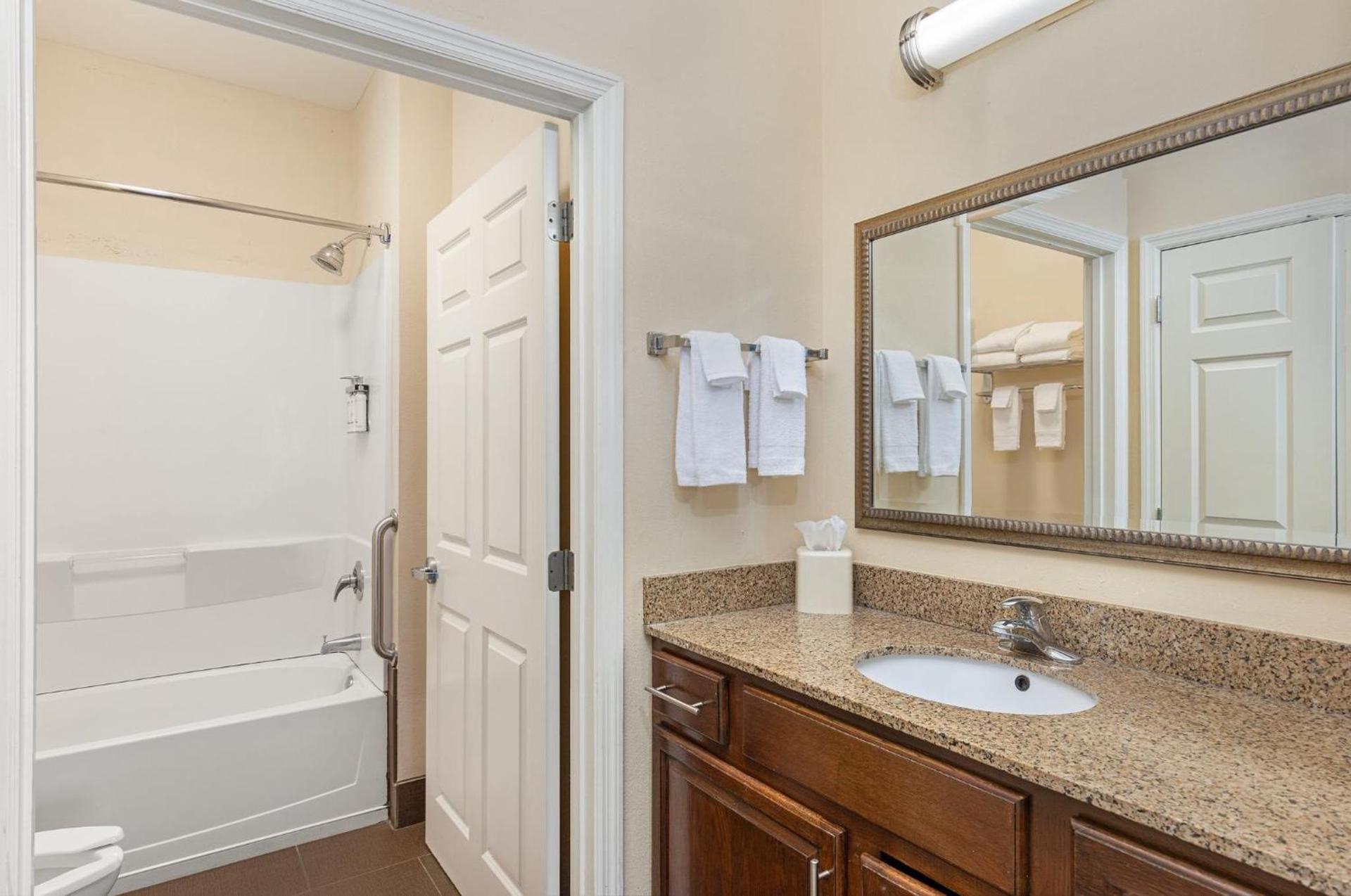Staybridge Suites-Knoxville Oak Ridge by IHG photo 43