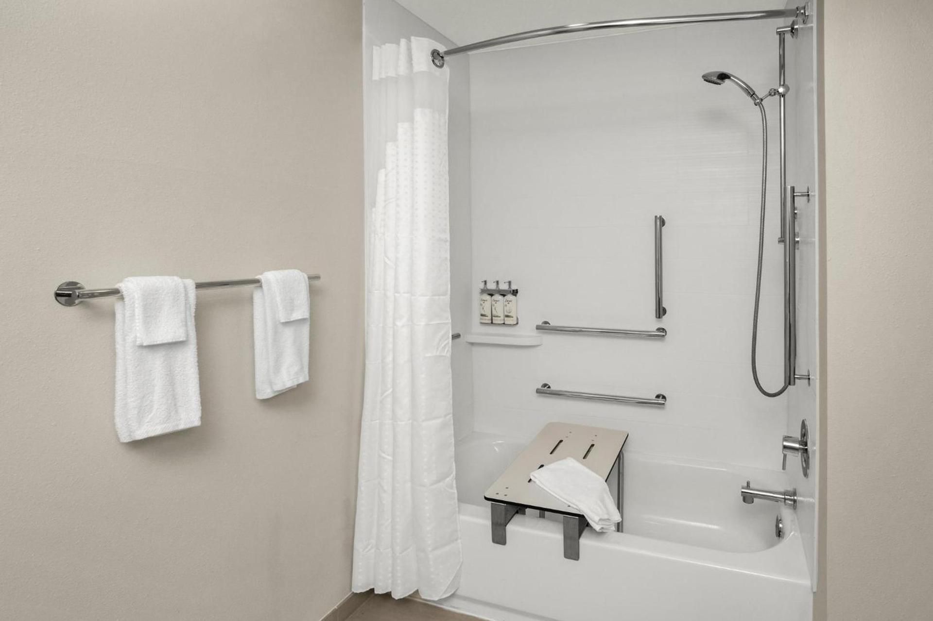 Holiday Inn Express - Hattiesburg West - Univ Area photo 67