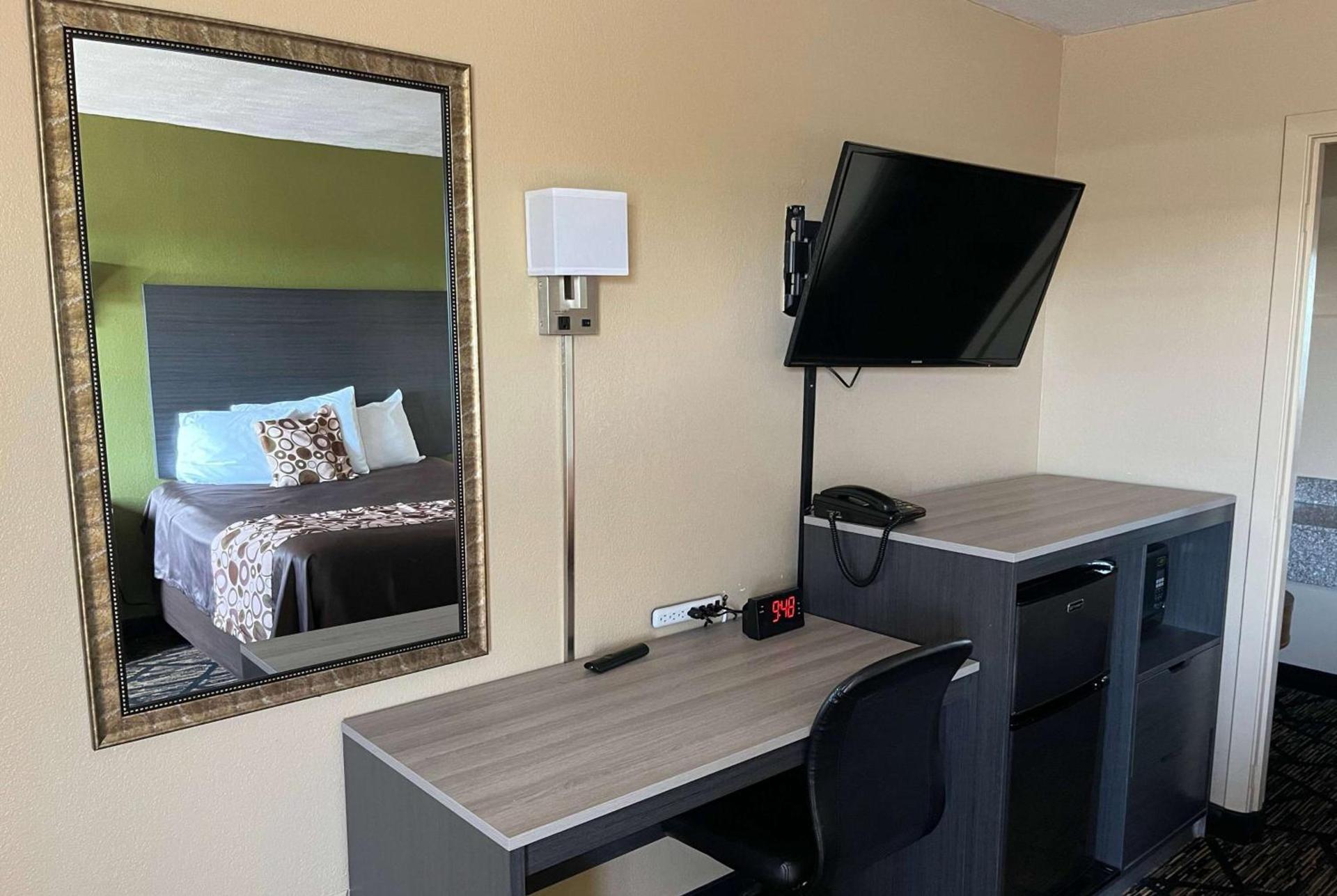 Travelodge by Wyndham Mansfield photo 11