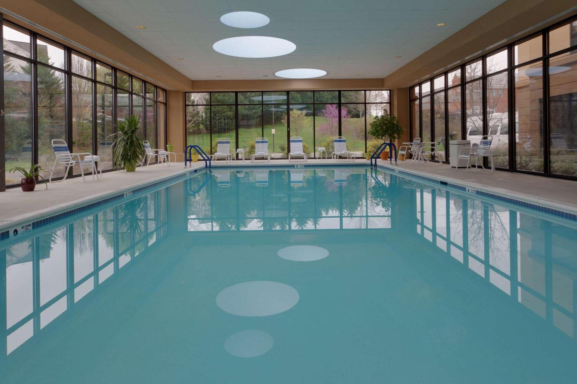 Hampton Inn Warrenton, Va photo 13