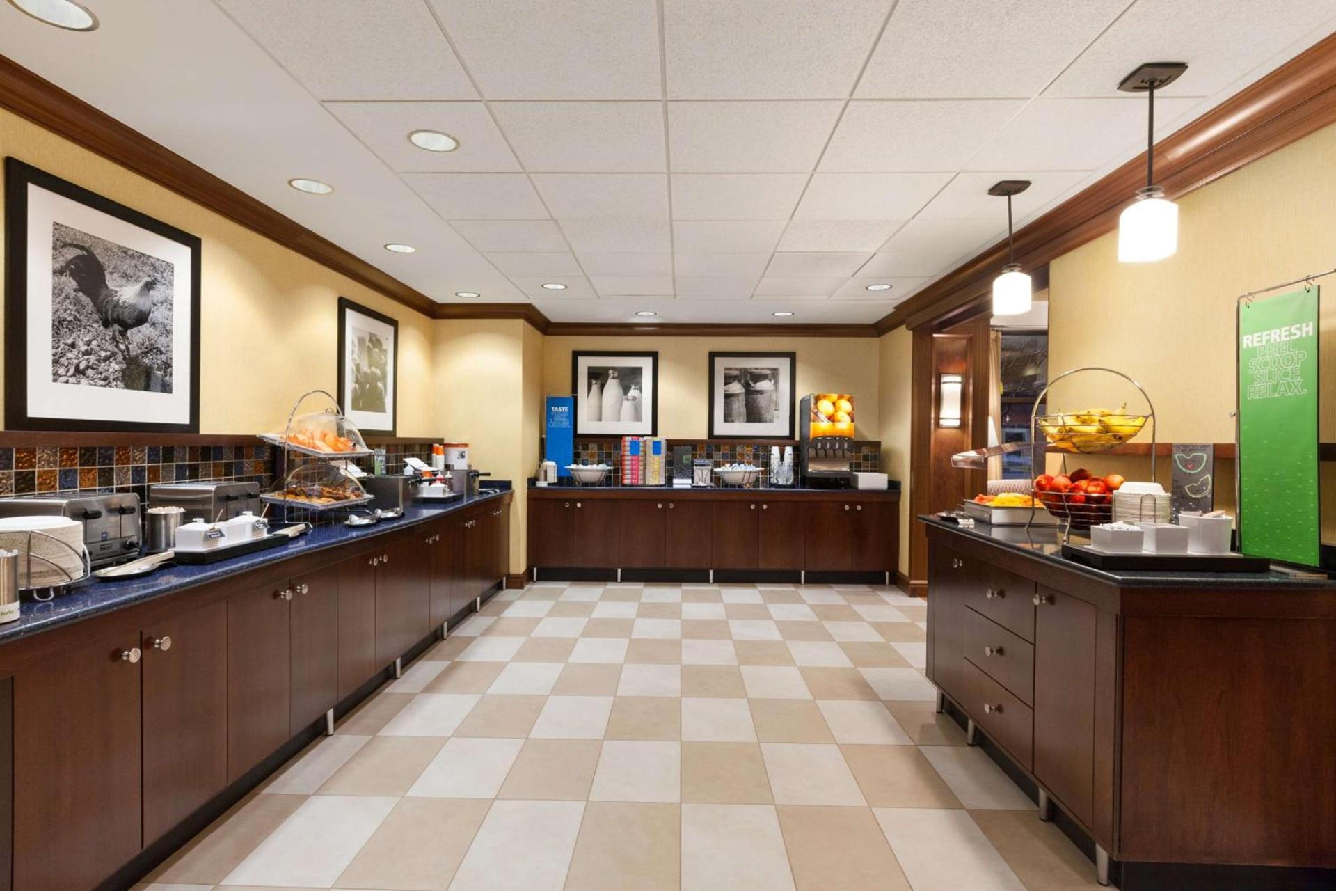 Hampton Inn Warrenton, Va photo 19
