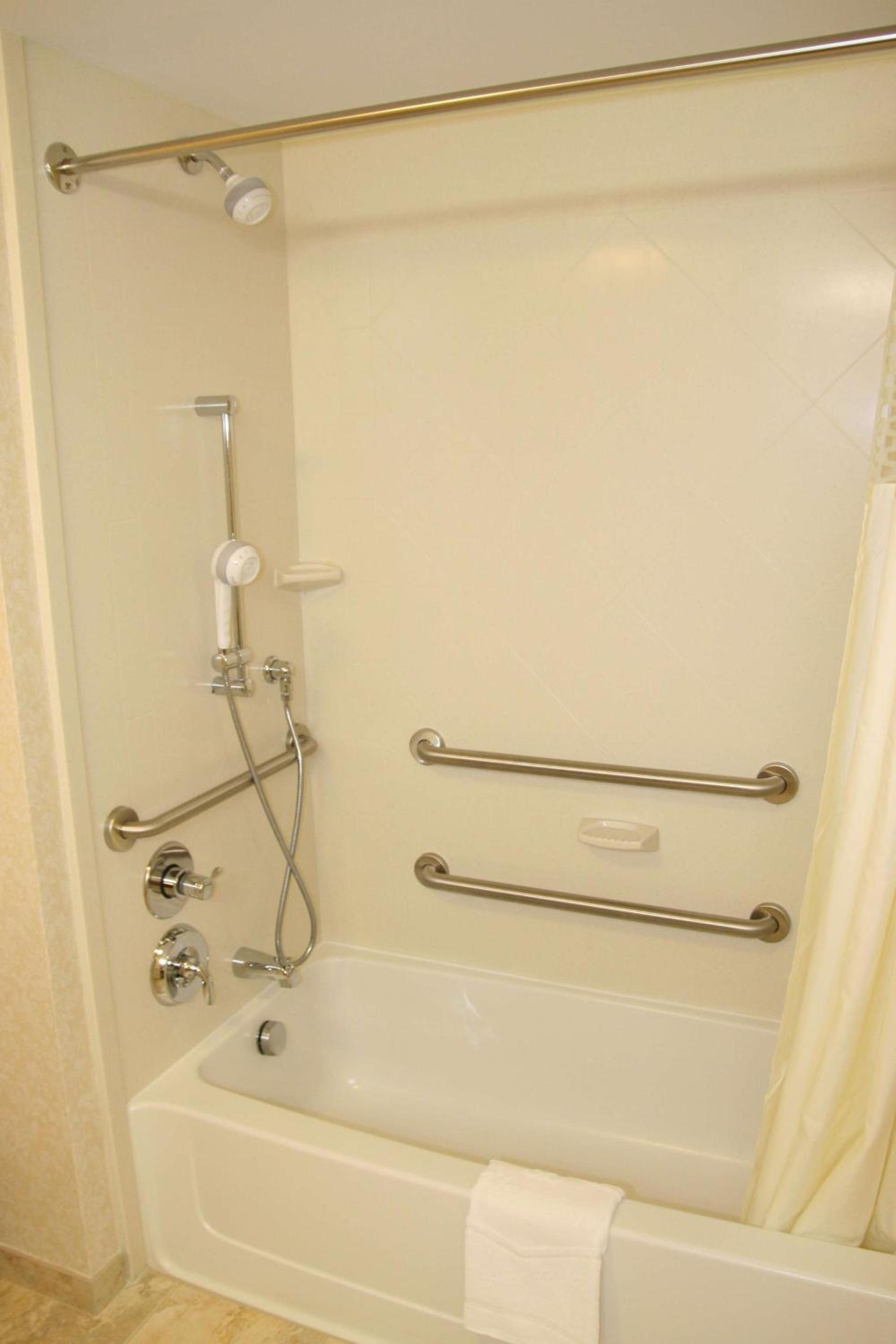 Hampton Inn Warrenton, Va photo 30