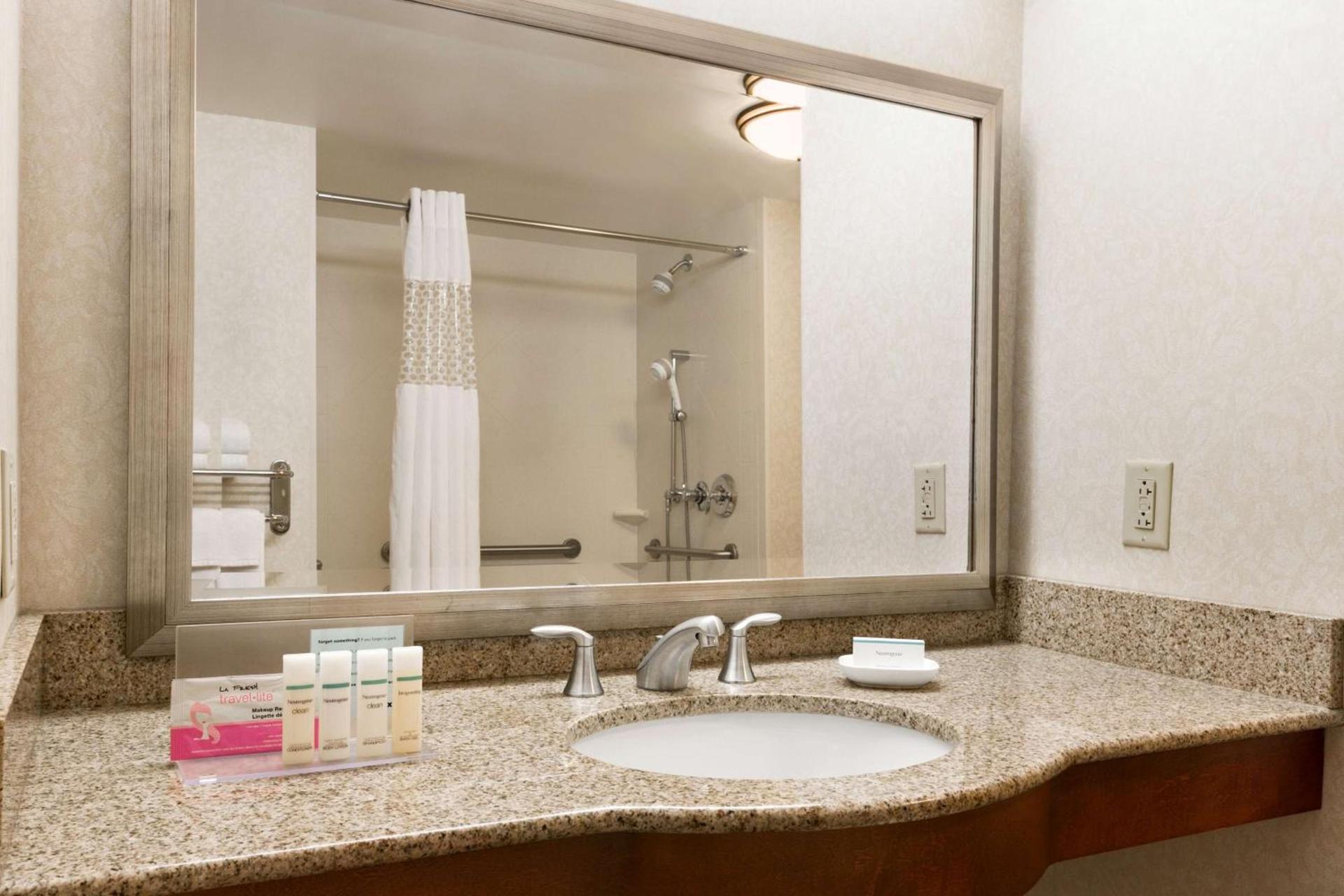 Hampton Inn Warrenton, Va photo 37
